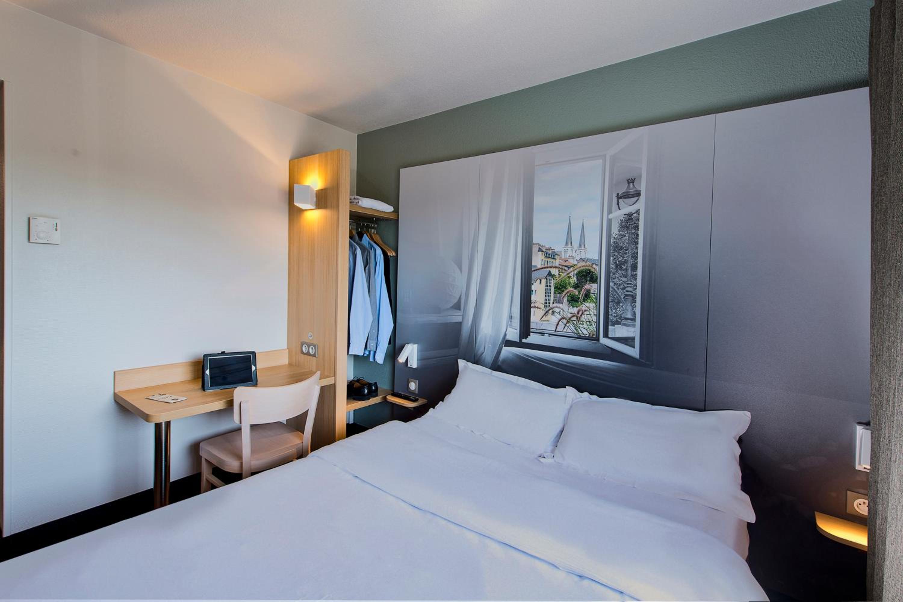 Double Room (1 - 2 Adults) photo 2