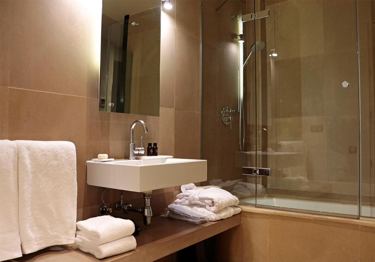 Superior Double or Twin Room - Photo 3