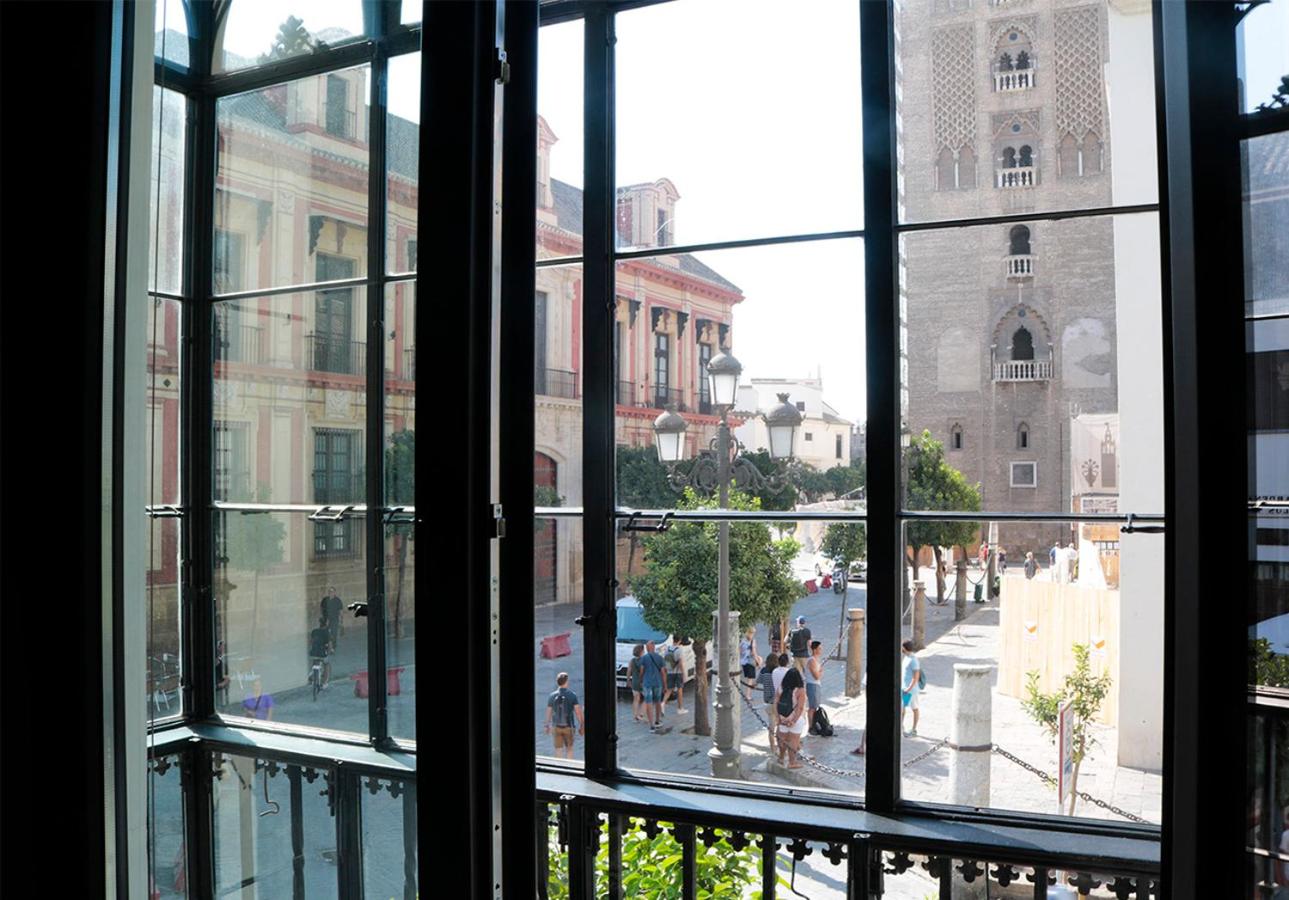 Deluxe Double Room with Views - Photo 2