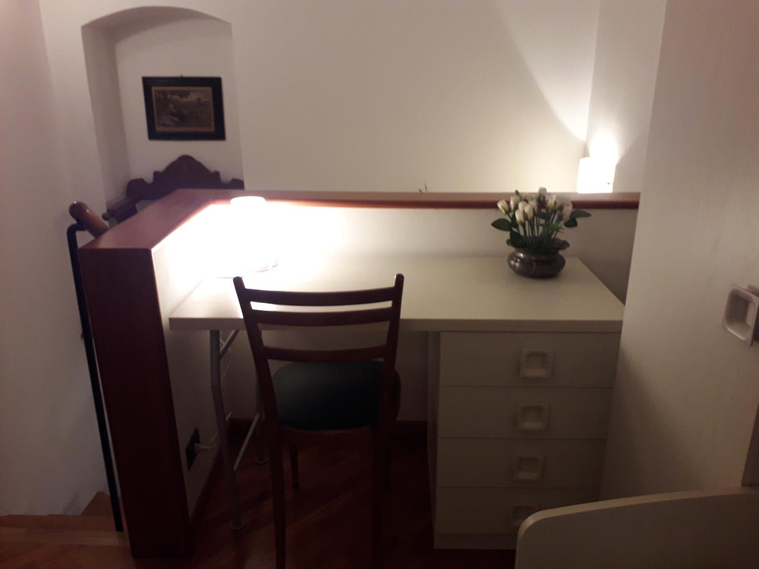 Two-Bedroom House - Photo 10