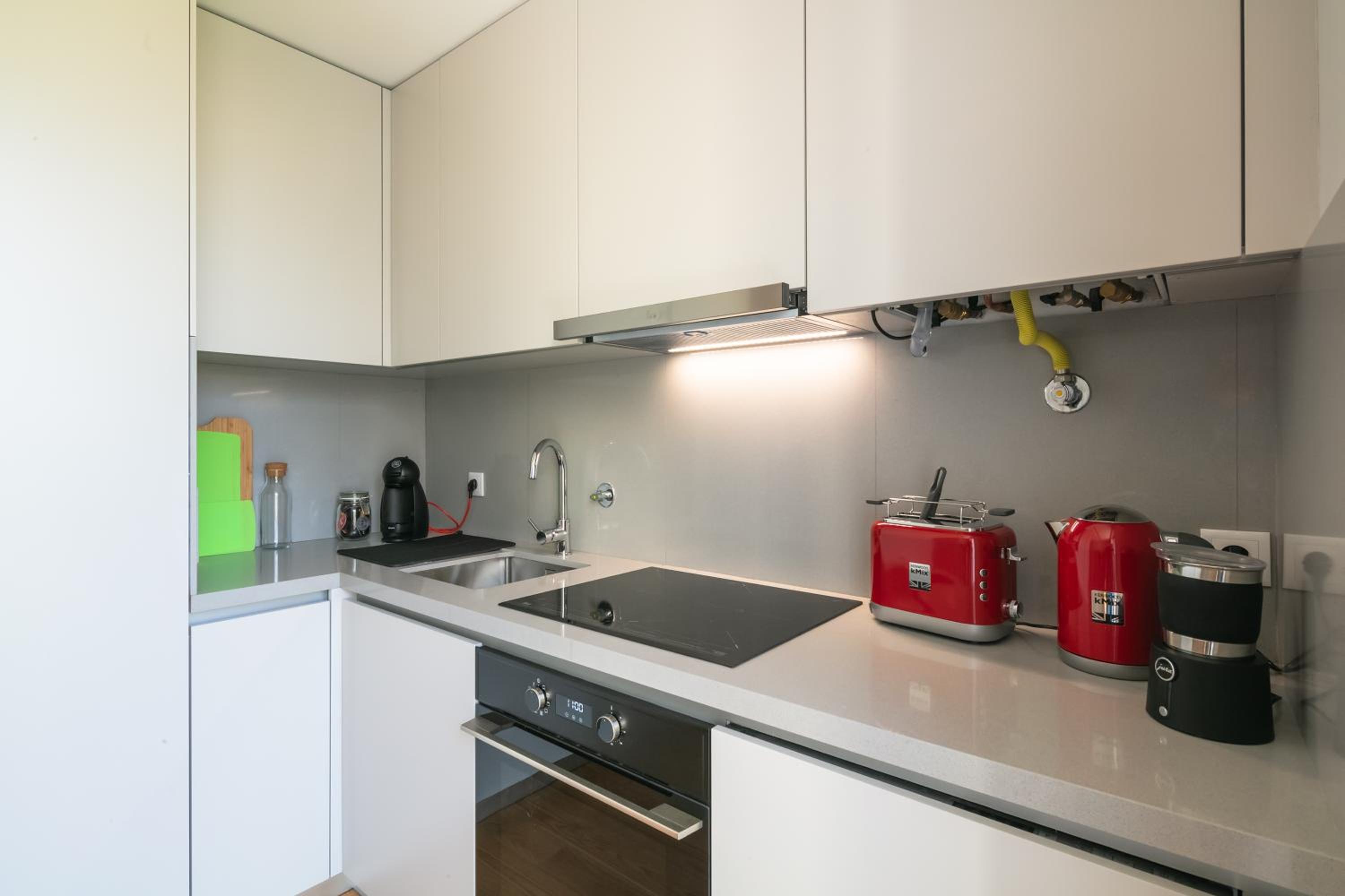 One-Bedroom Apartment - Photo 15