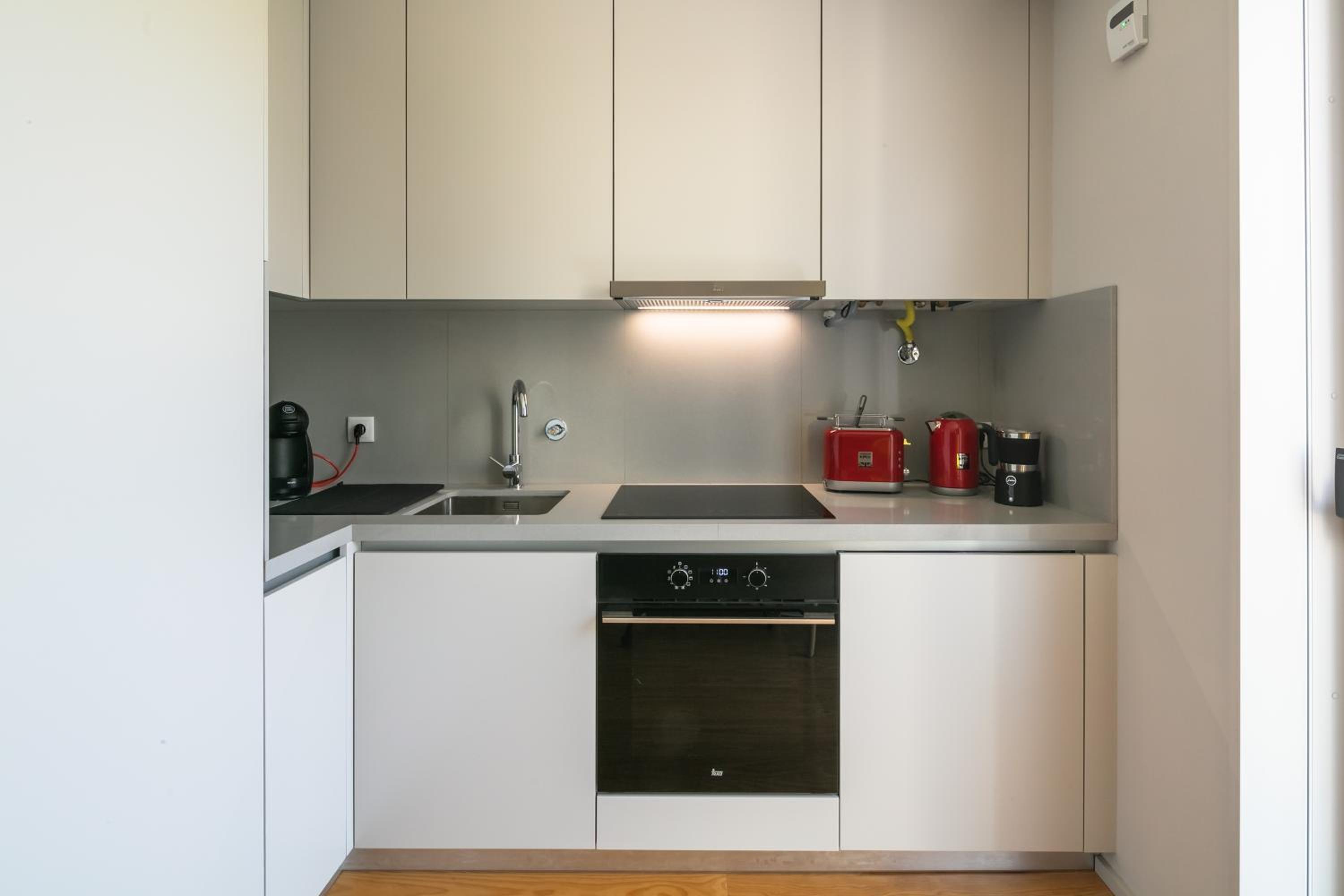 One-Bedroom Apartment - Photo 16