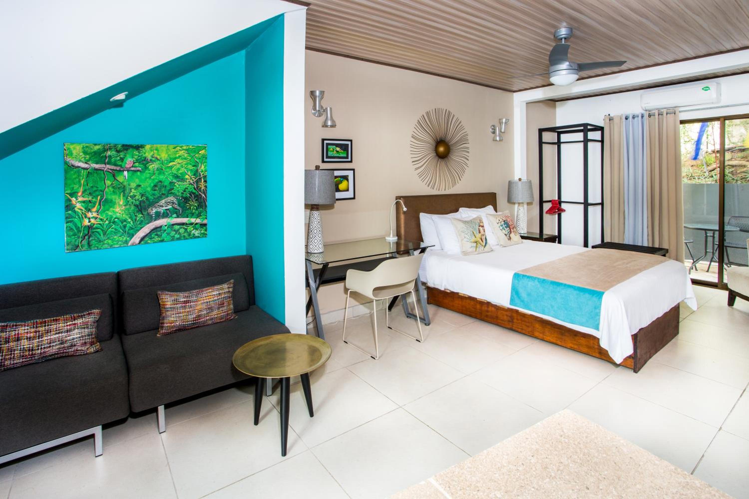 Flexible Stay Modern Studios #8
