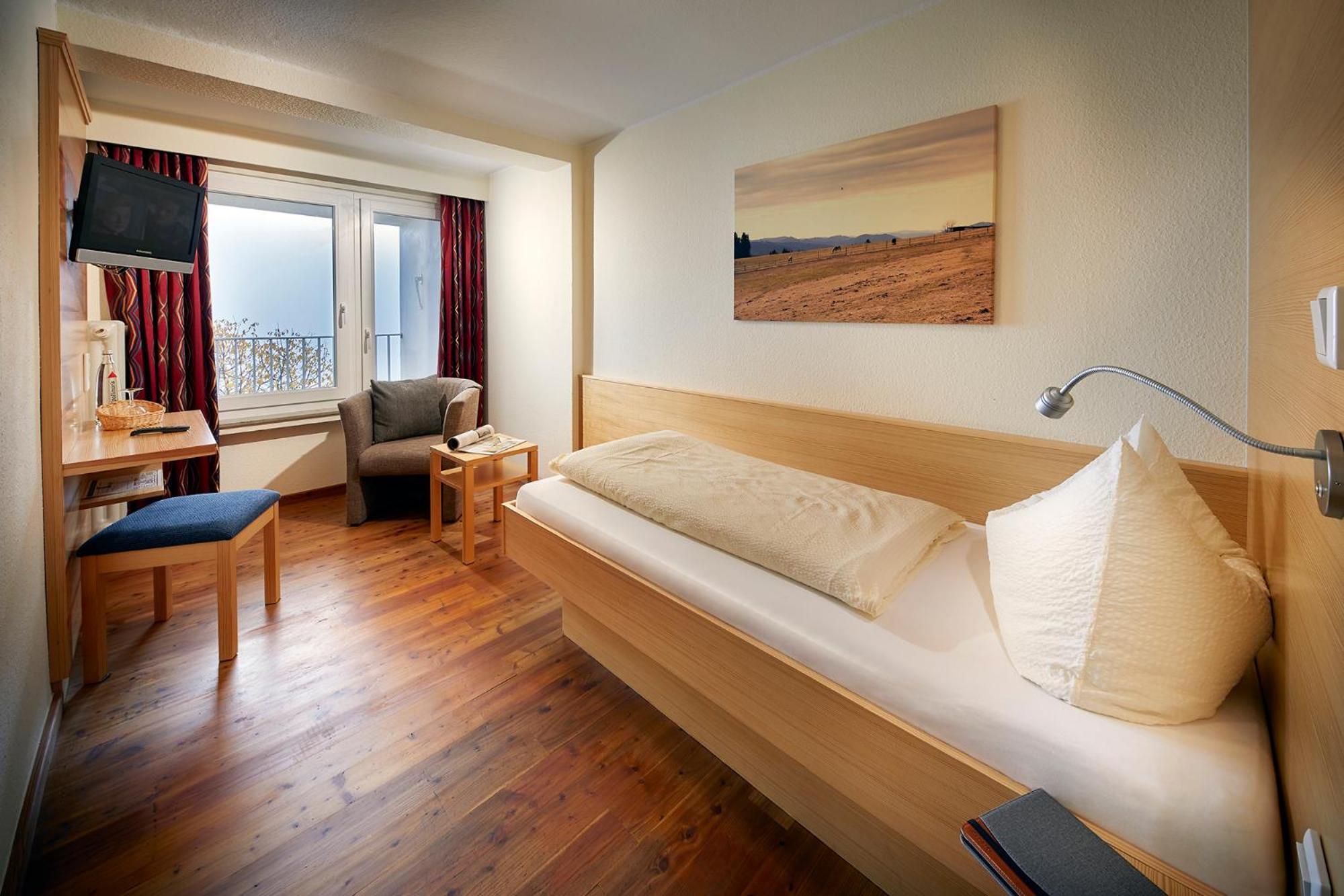 Single Room with Balcony photo 1