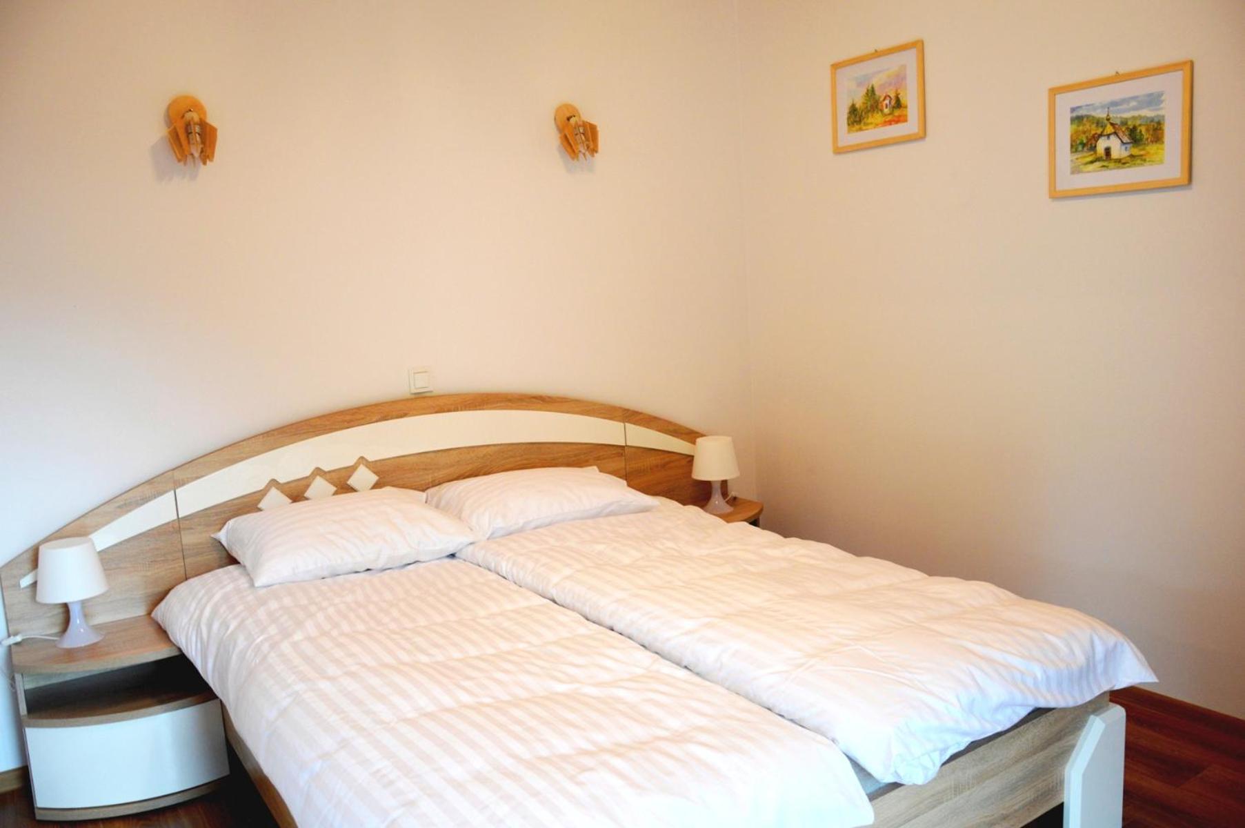 King Suite with Spa Bath photo 1