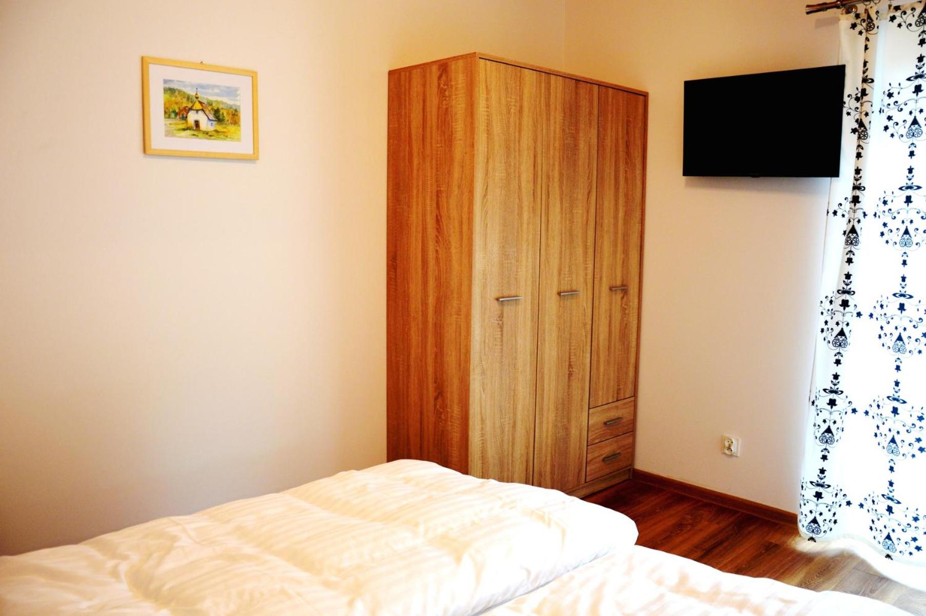 King Suite with Spa Bath photo 2