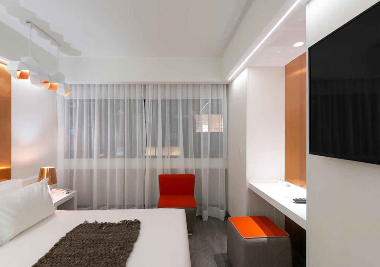 Standard Queen Room - Photo 6