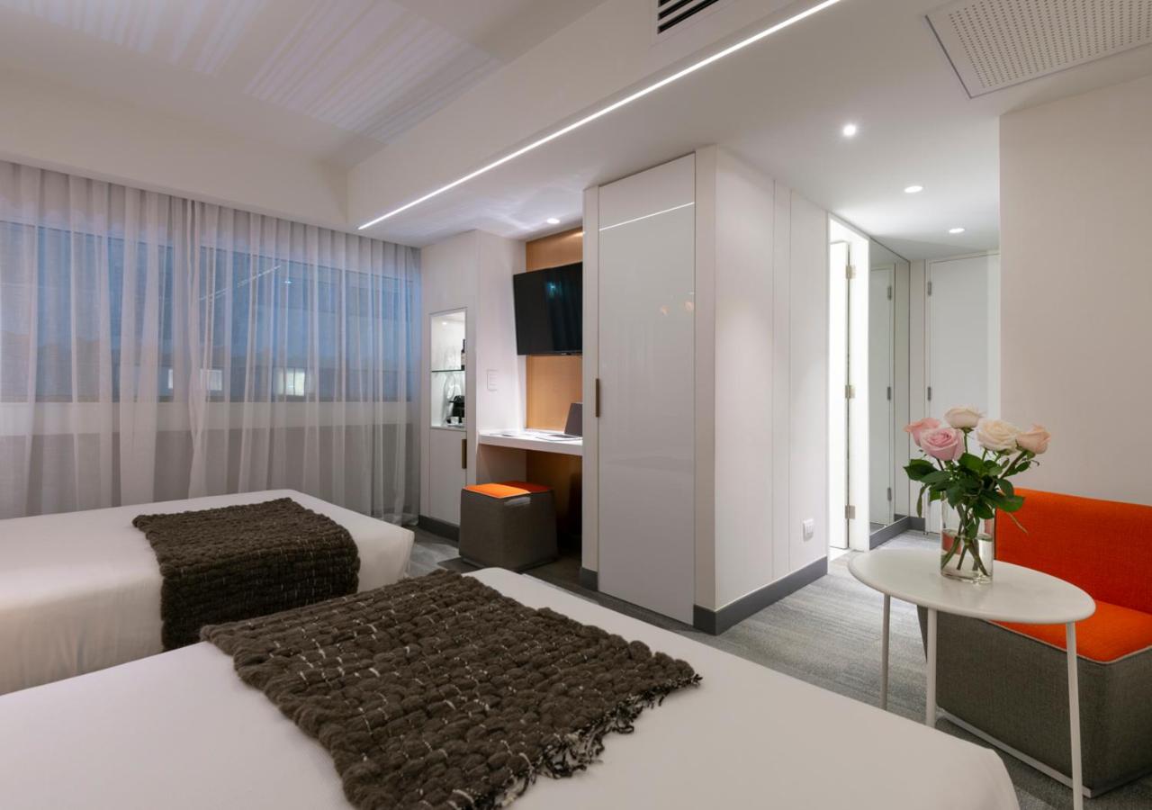 Superior Double Room with Two Beds - Photo 11