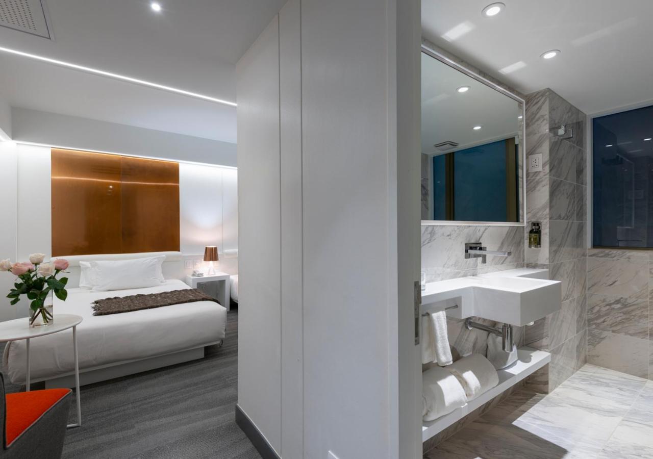 Superior Double Room with Two Beds - Photo 6
