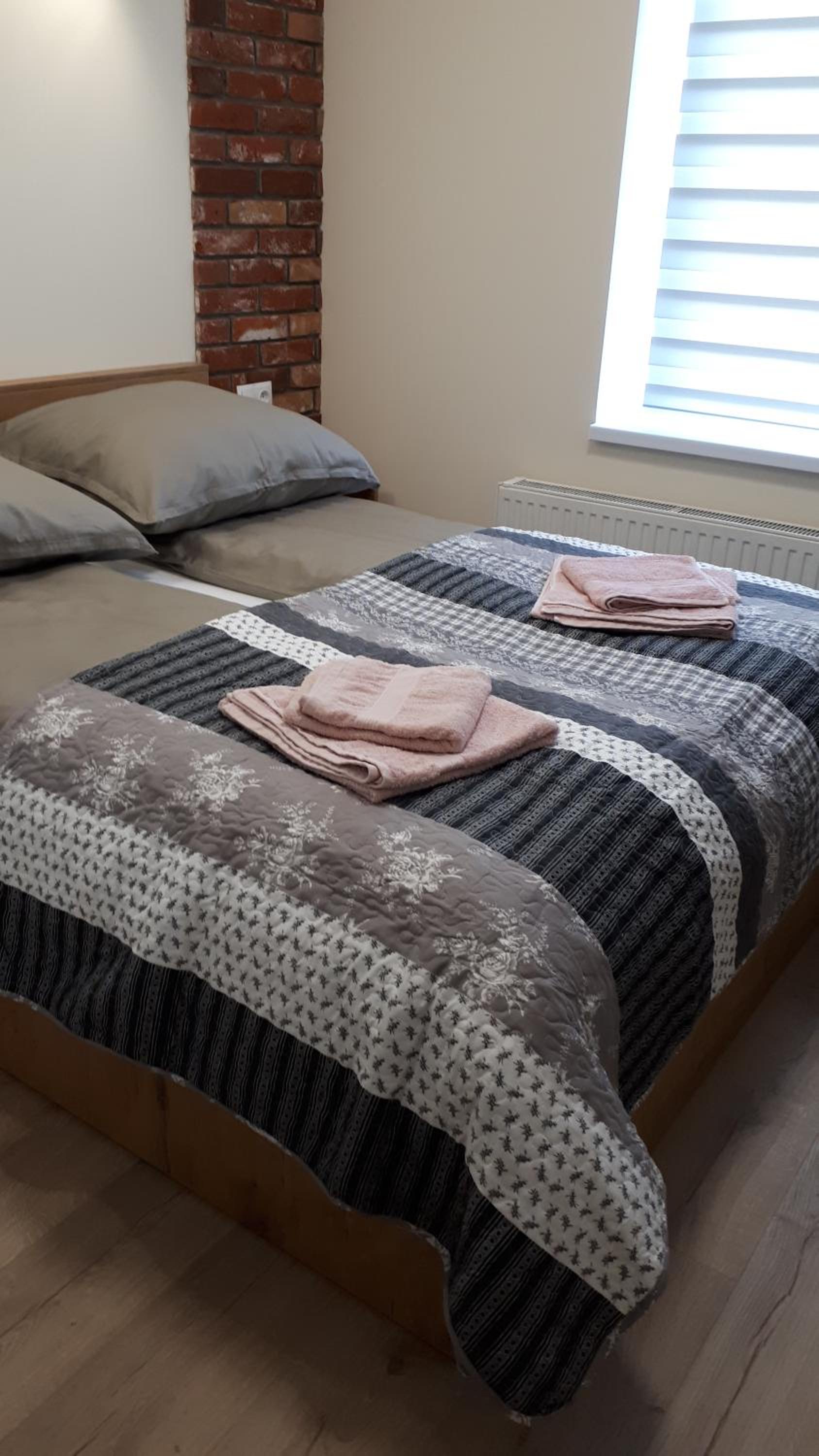 Two-Bedroom Apartment - Photo 5