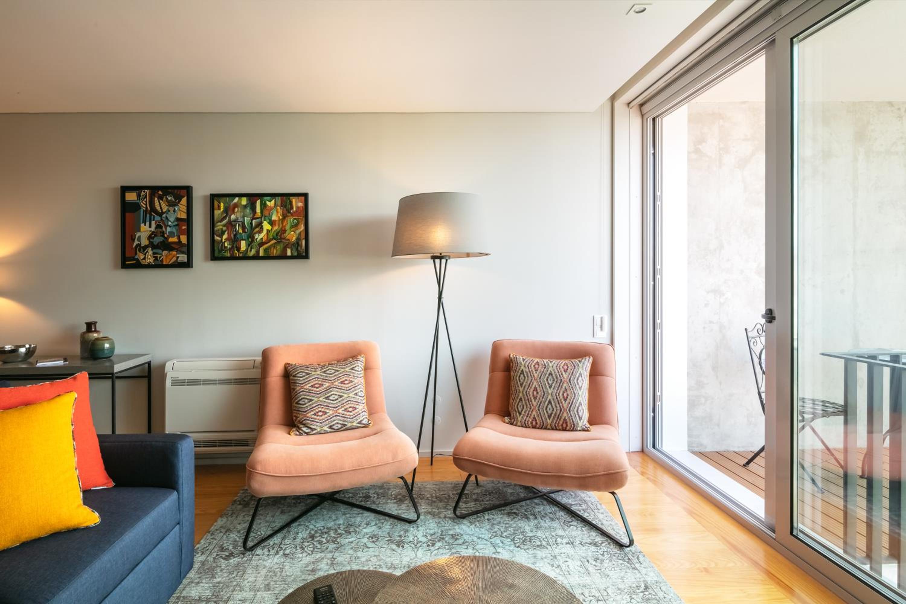 One-Bedroom Apartment - Photo 28