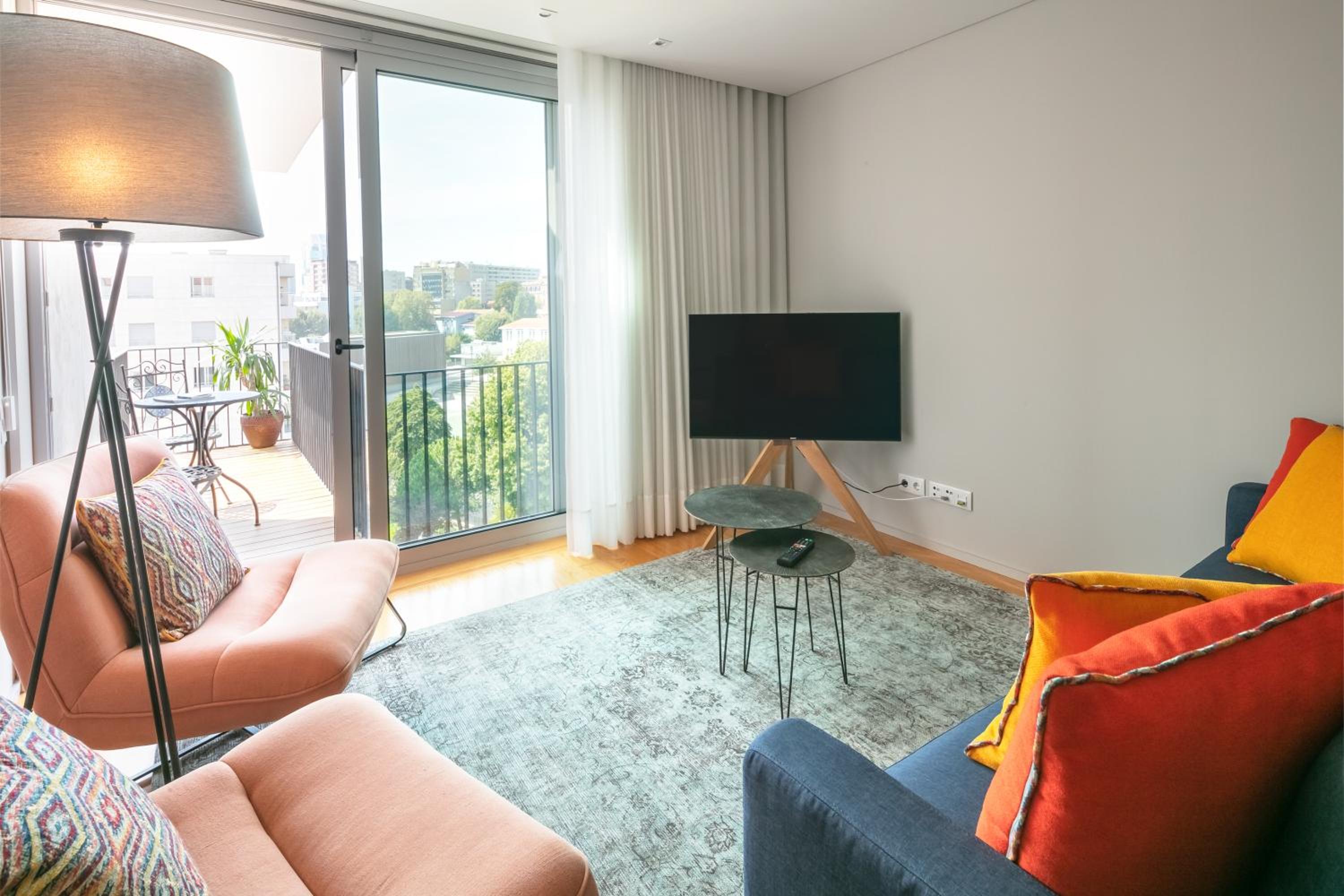 One-Bedroom Apartment - Photo 31