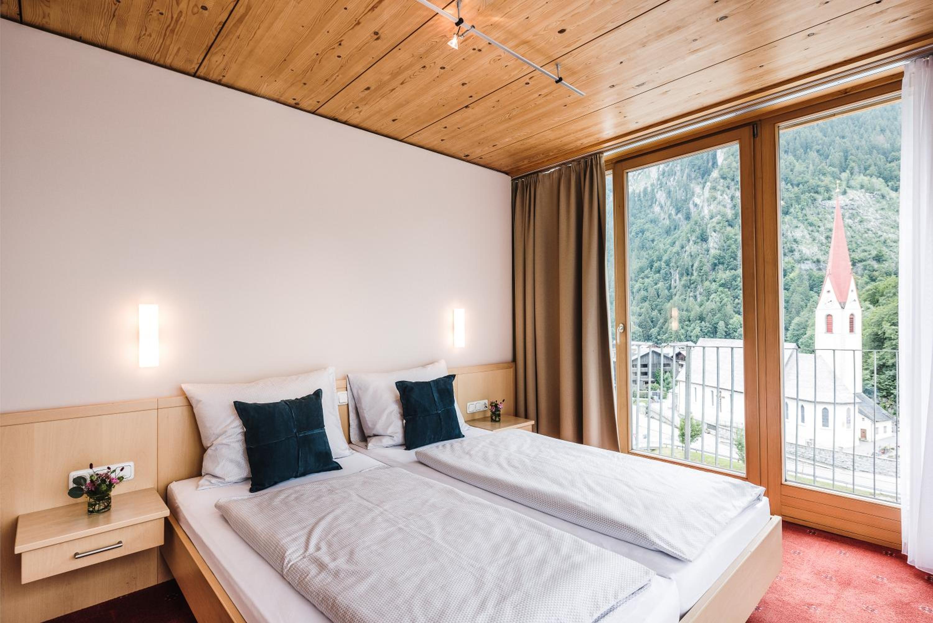 Deluxe Double Room with Bath