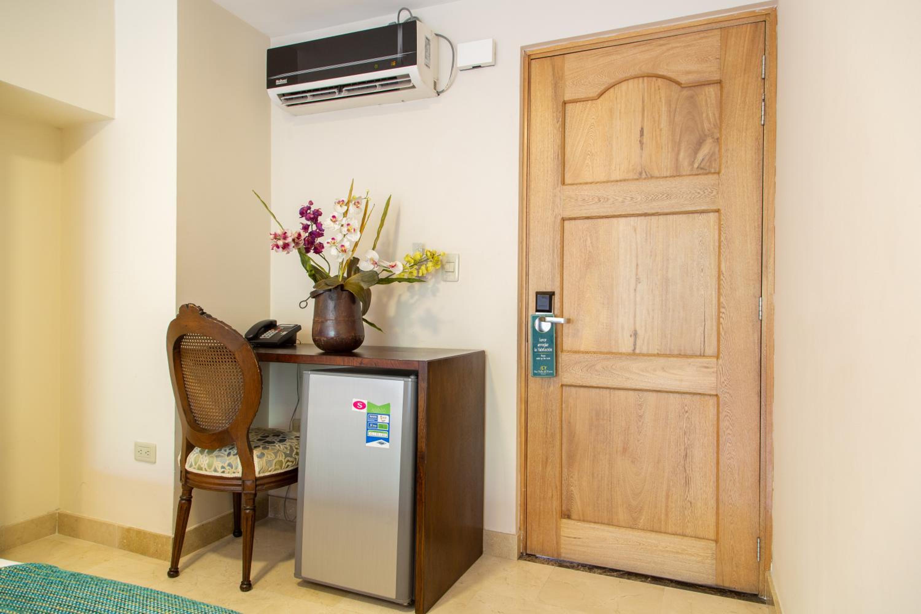 Double or Twin Room - Photo 13