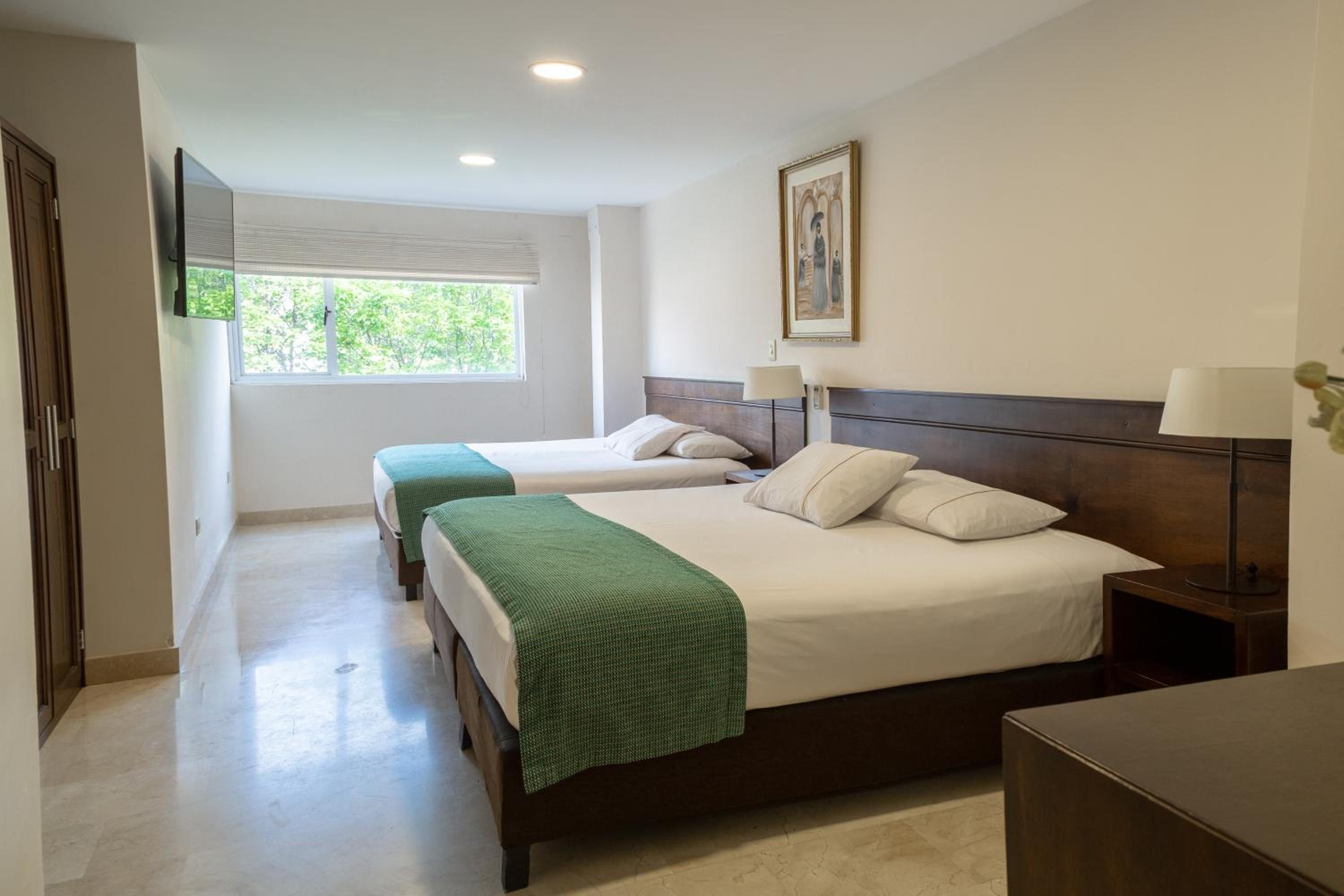 Double or Twin Room - Photo 3