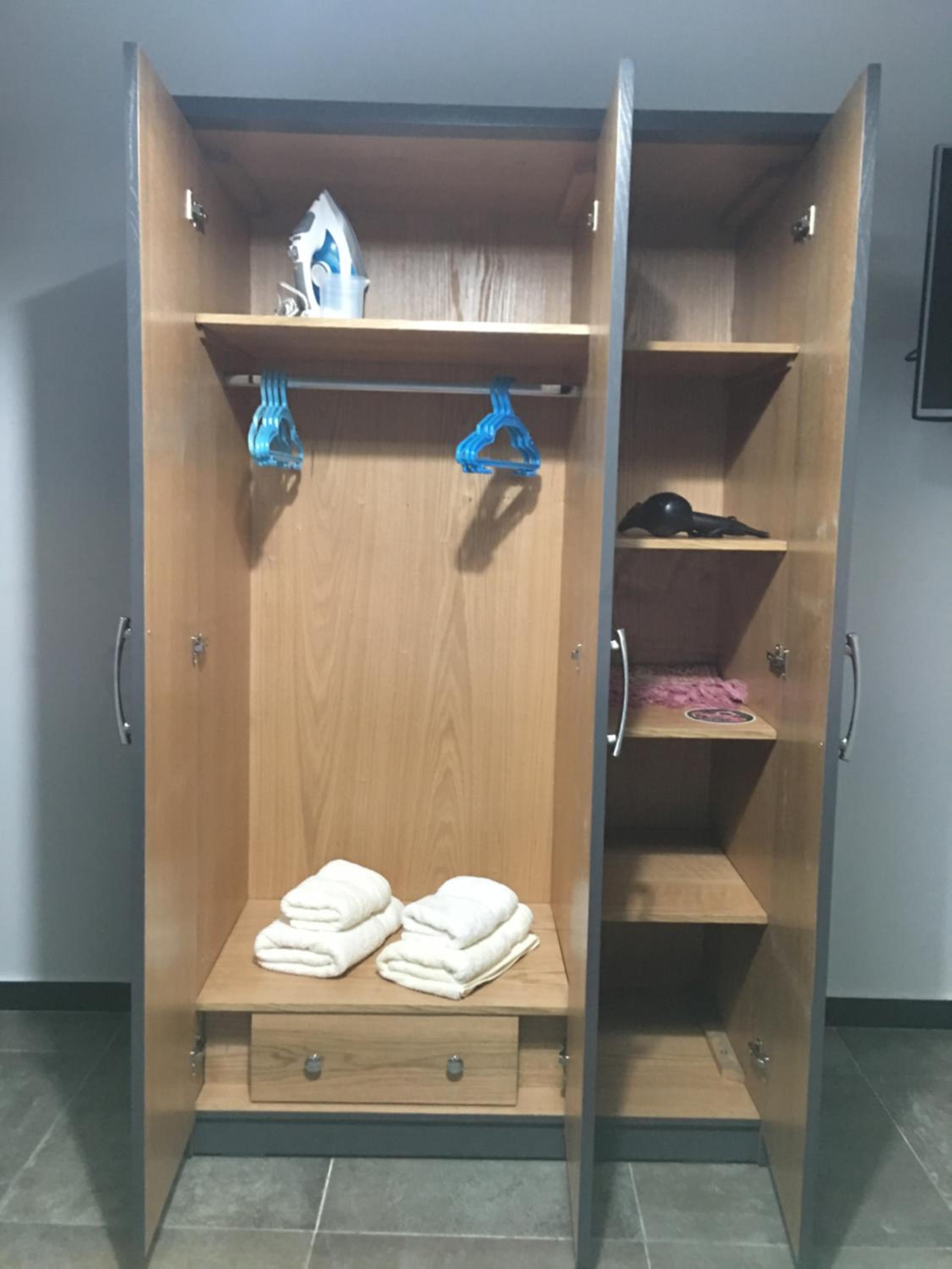 Studio Apartment with One Double Bed