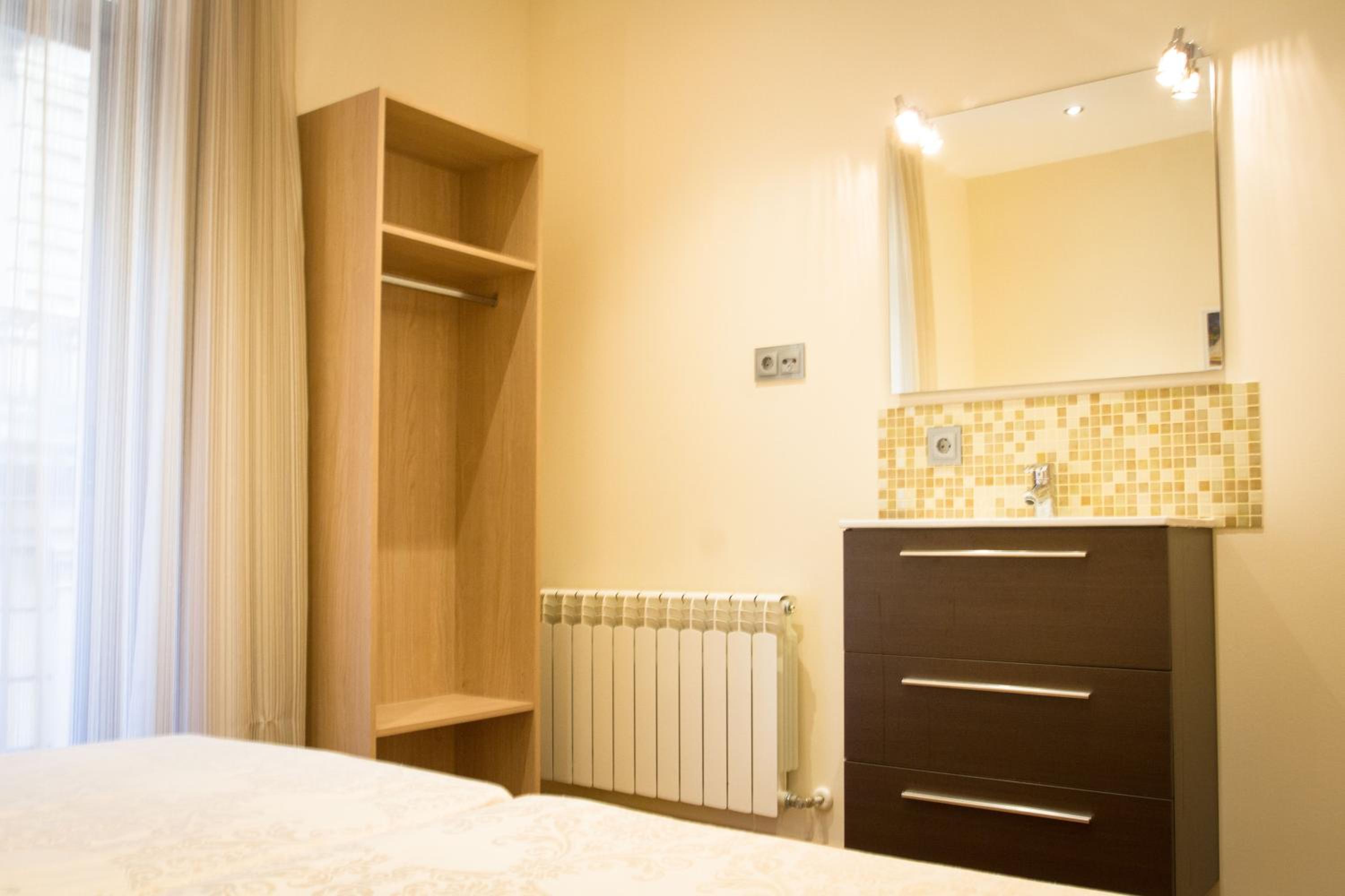 Double or Twin Room with Shared Bathroom photo 2