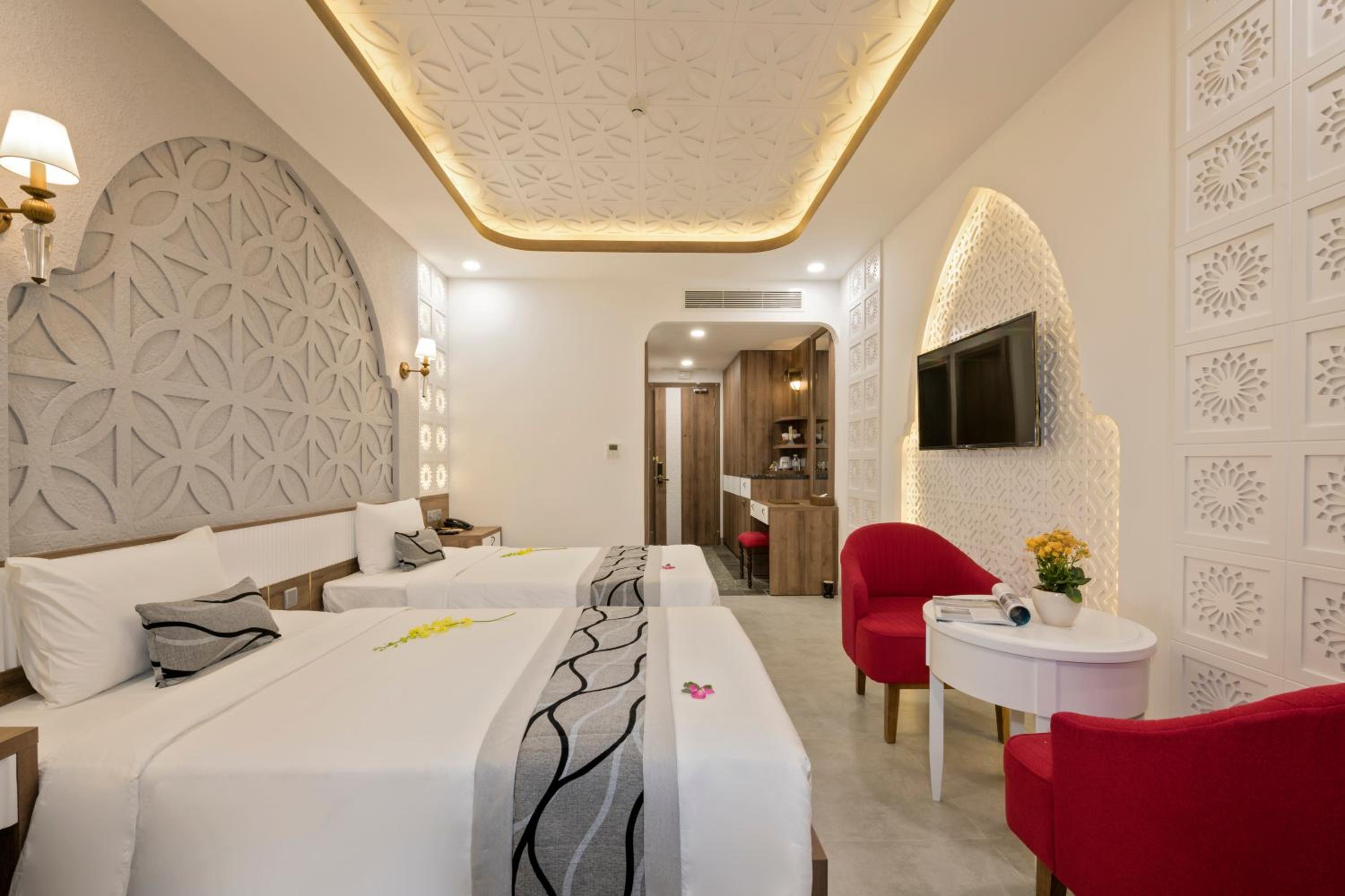 Deluxe Twin Room - Photo 2