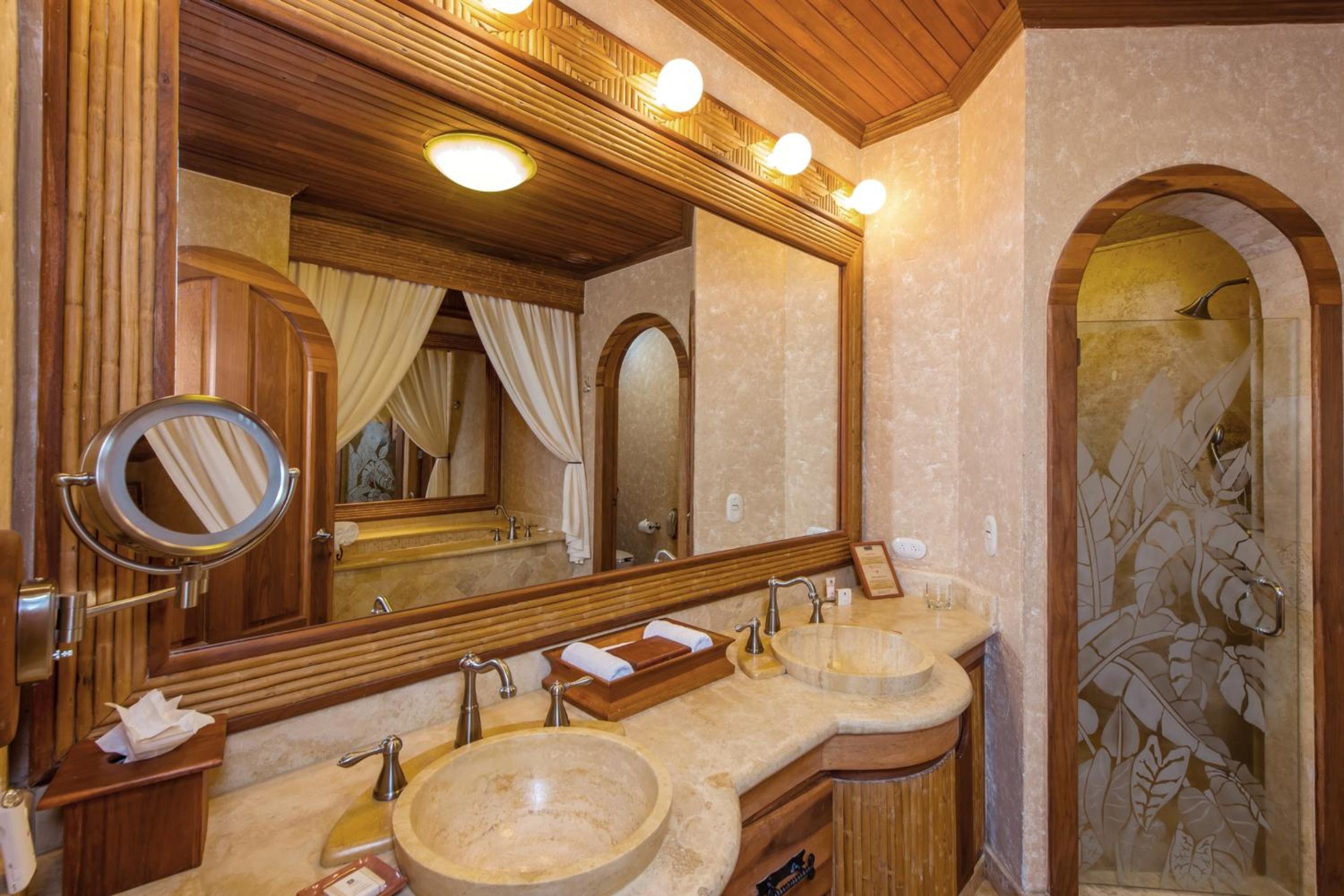 Vista Guestrooms - Photo 7