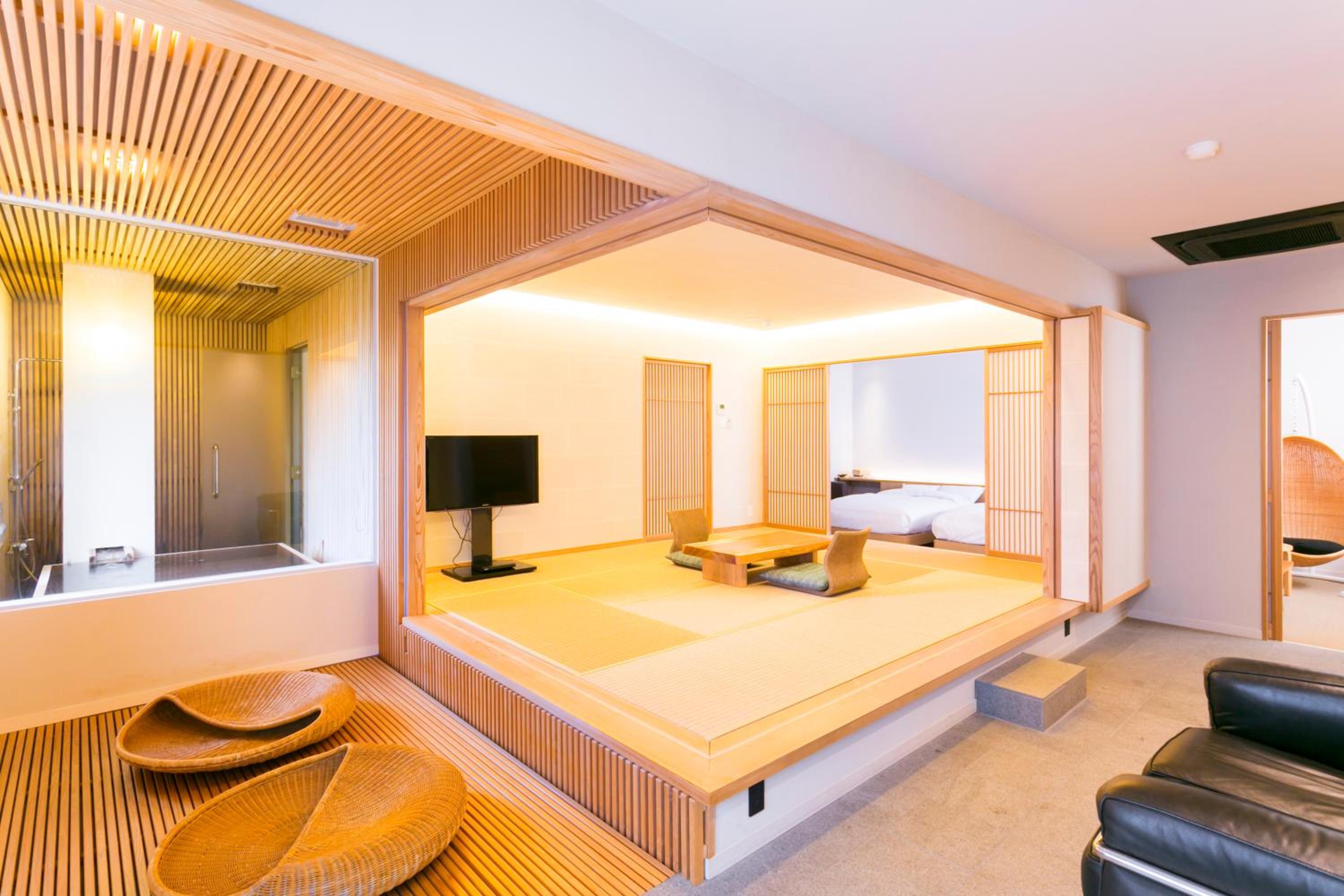 Room with Tatami Area and Private Hot Spring Bath - Aoi photo 1