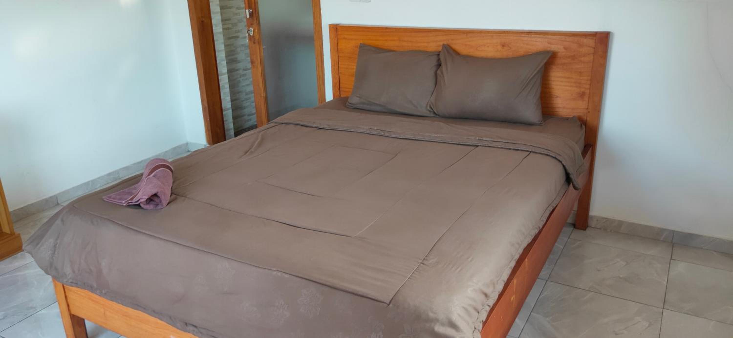 Standard Double Room - Photo 6