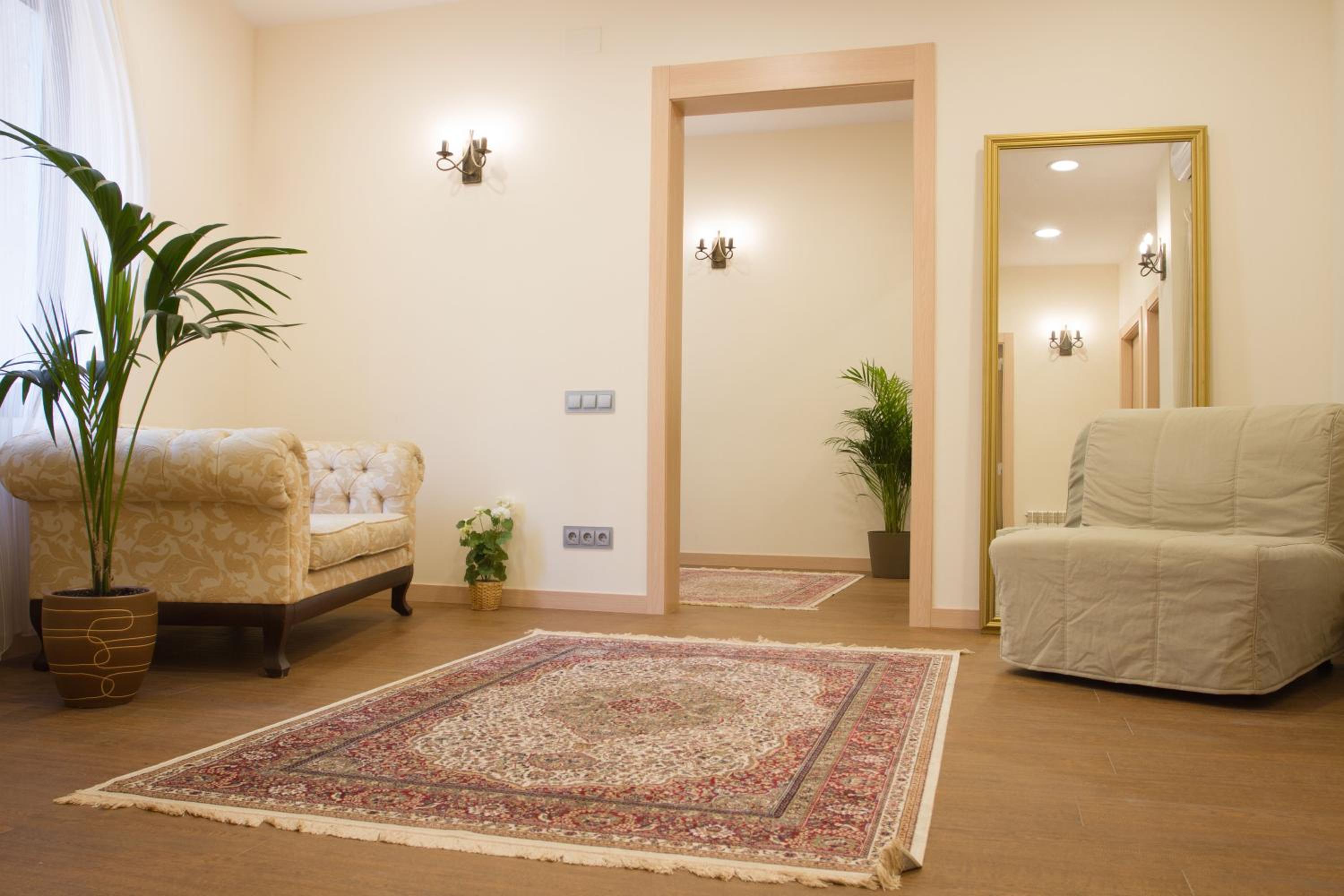 Single Room with Shared Bathroom photo 3