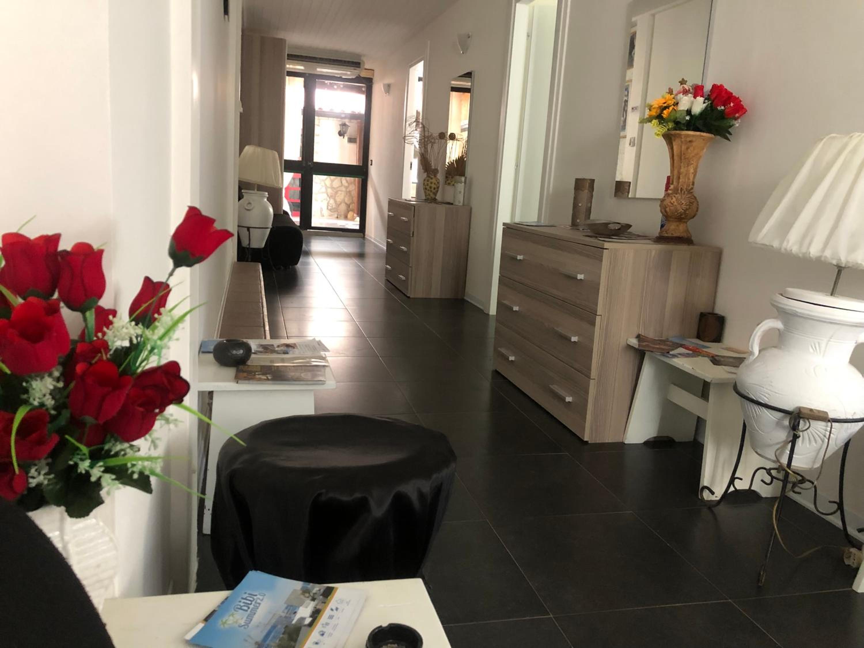 Double Room - Photo 17