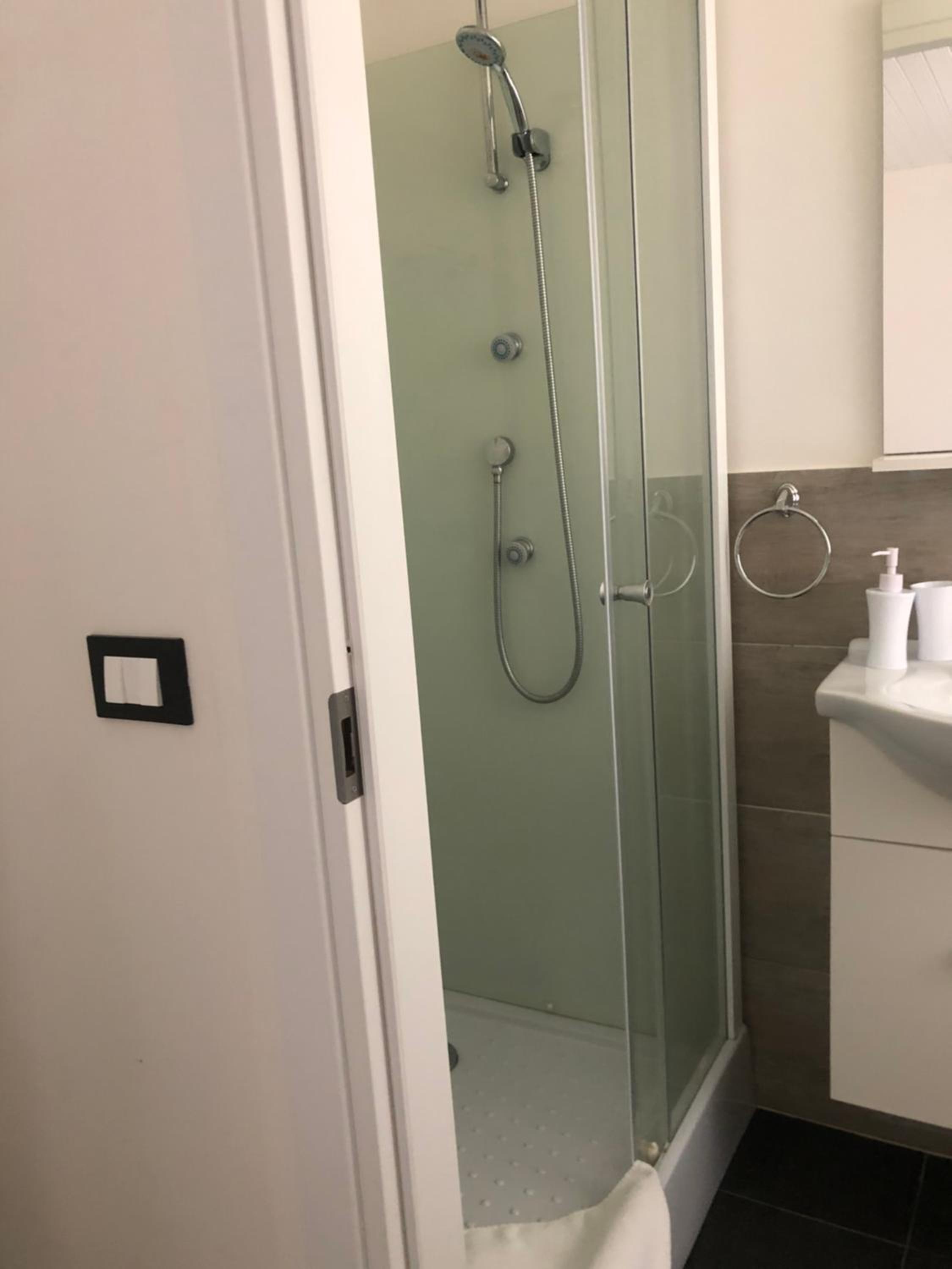 Double Room - Photo 21