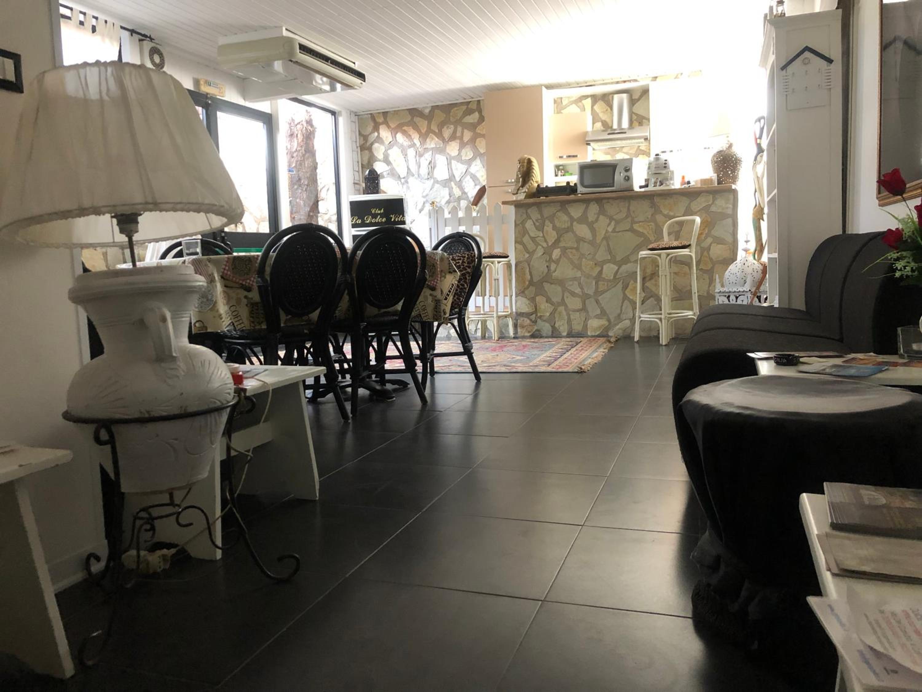 Double Room - Photo 22