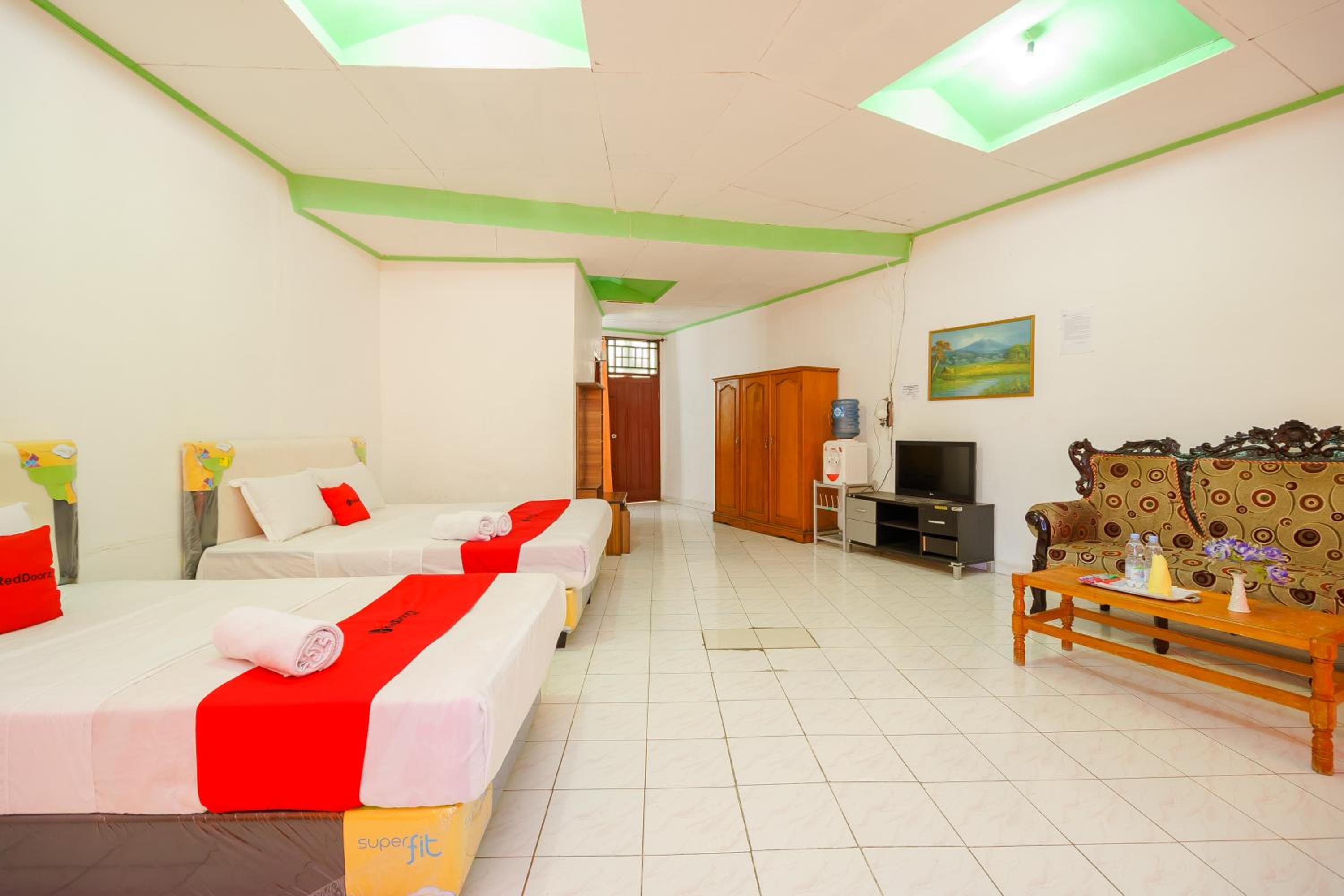 Family Room - Photo 1