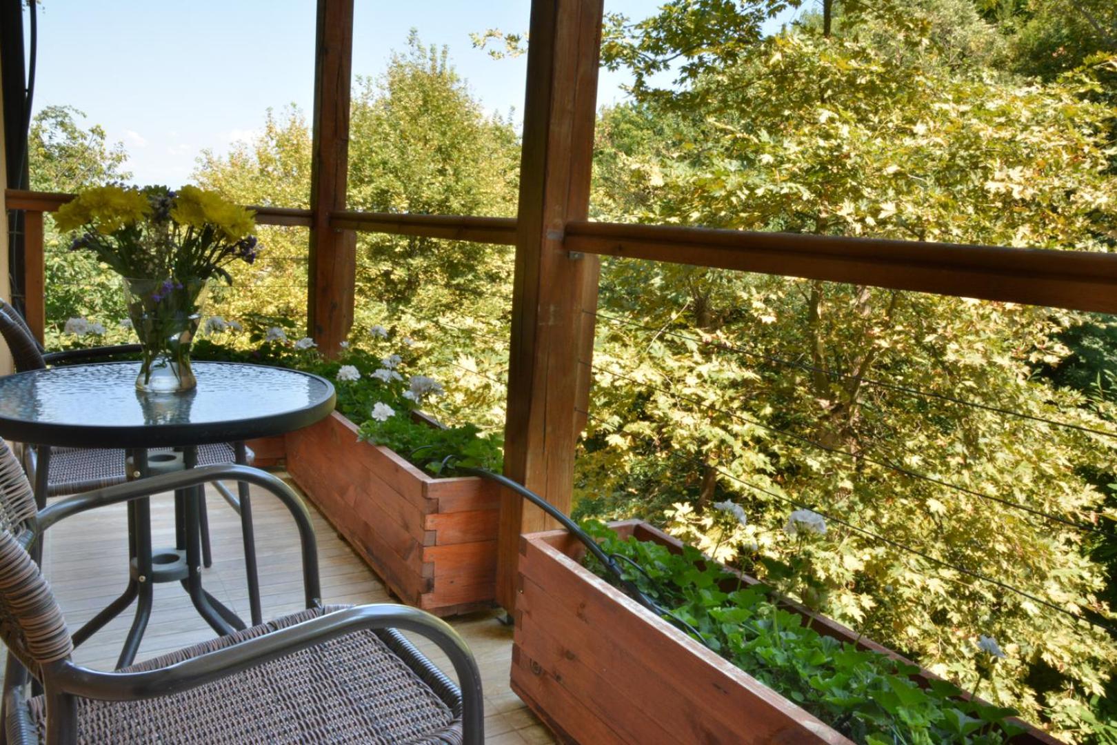 Double or Twin Room with Balcony - Photo 6