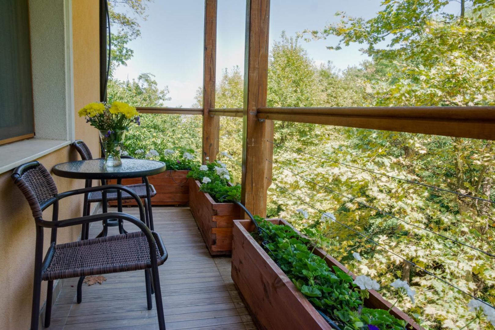 Double or Twin Room with Balcony - Photo 4