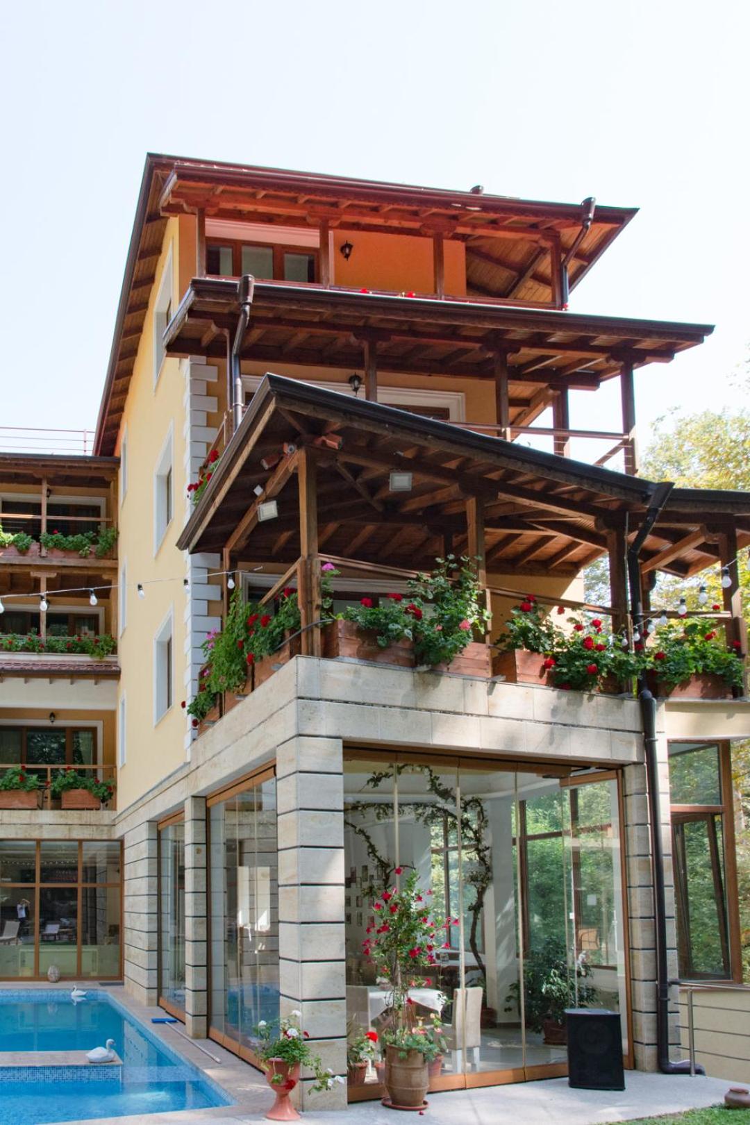 One-Bedroom Apartment with Garden View - Photo 7