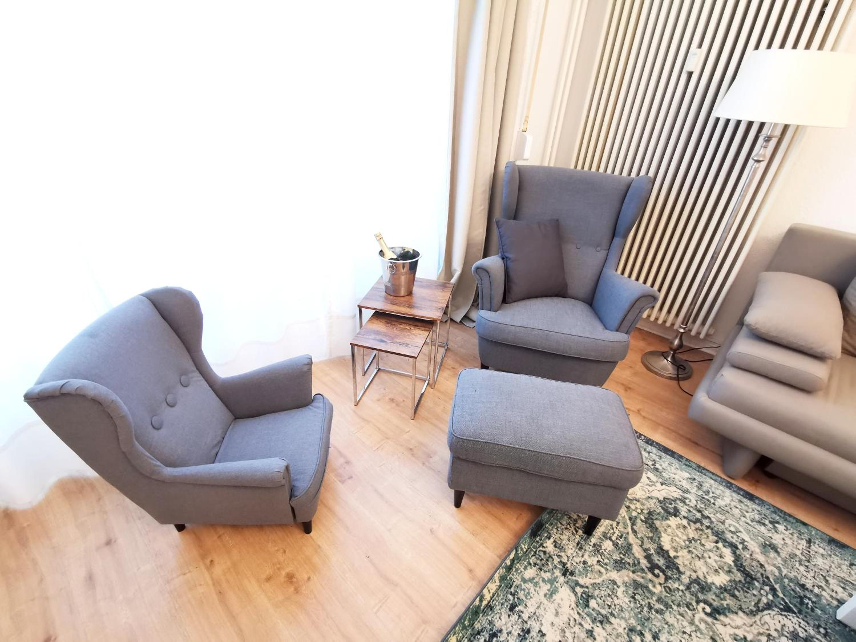 One-Bedroom Apartment photo 3