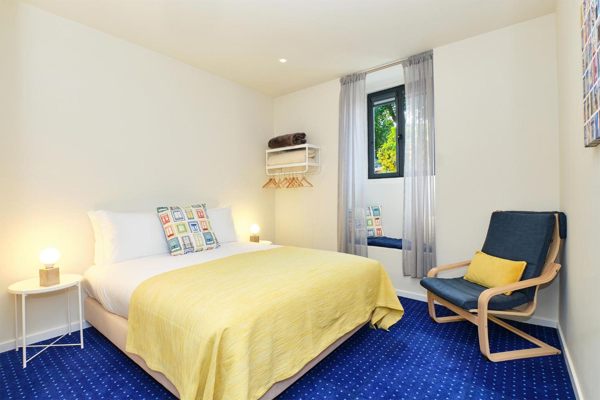 One-Bedroom Apartment - Photo 4