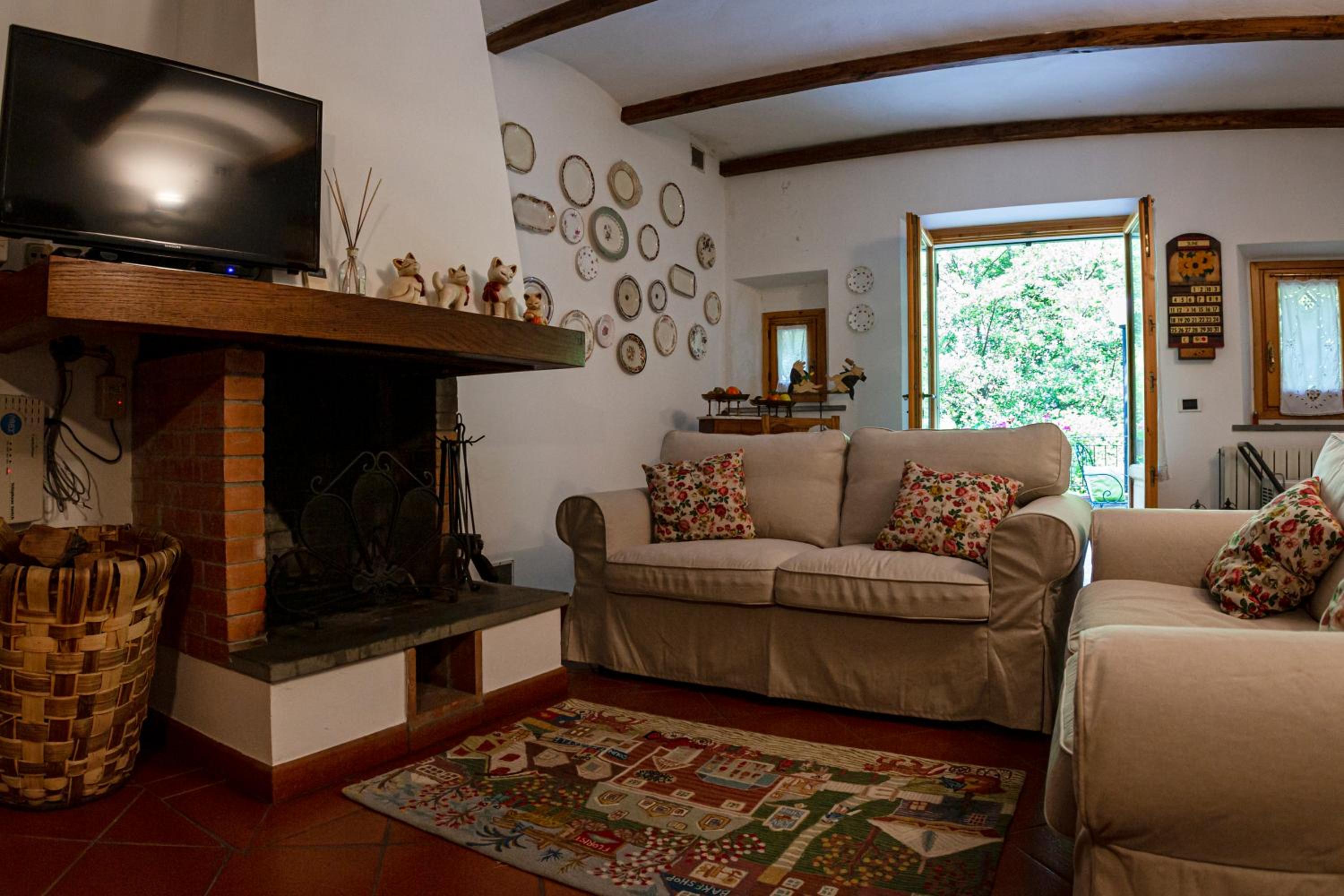 Three-Bedroom Apartment photo 1