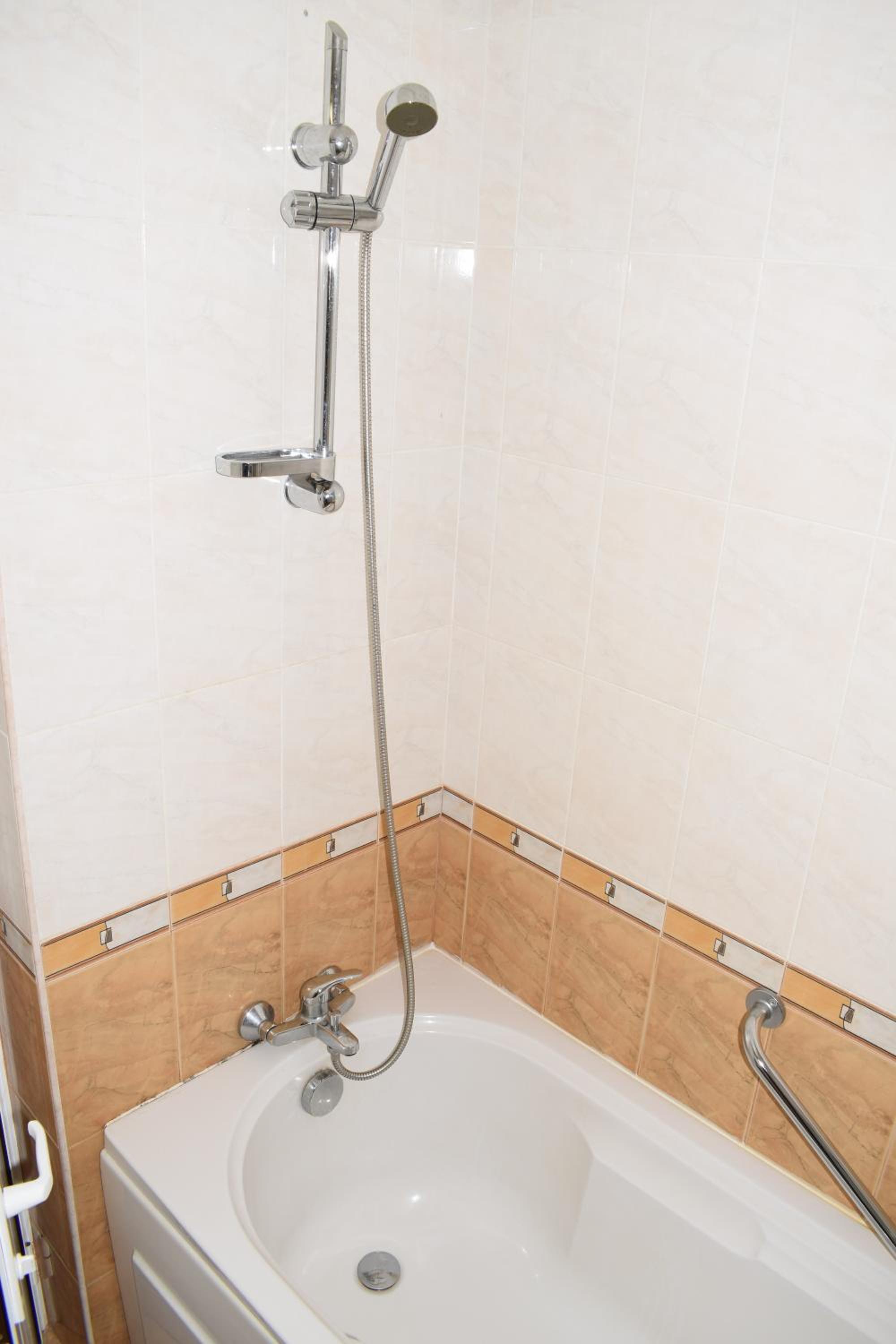 Triple Room - Photo 8