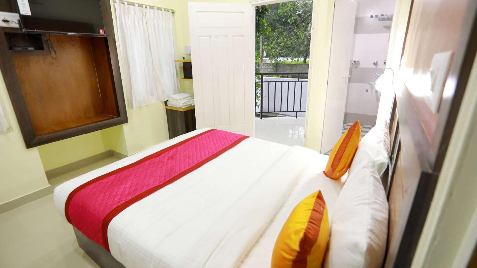 Deluxe Double Room - Photo 45