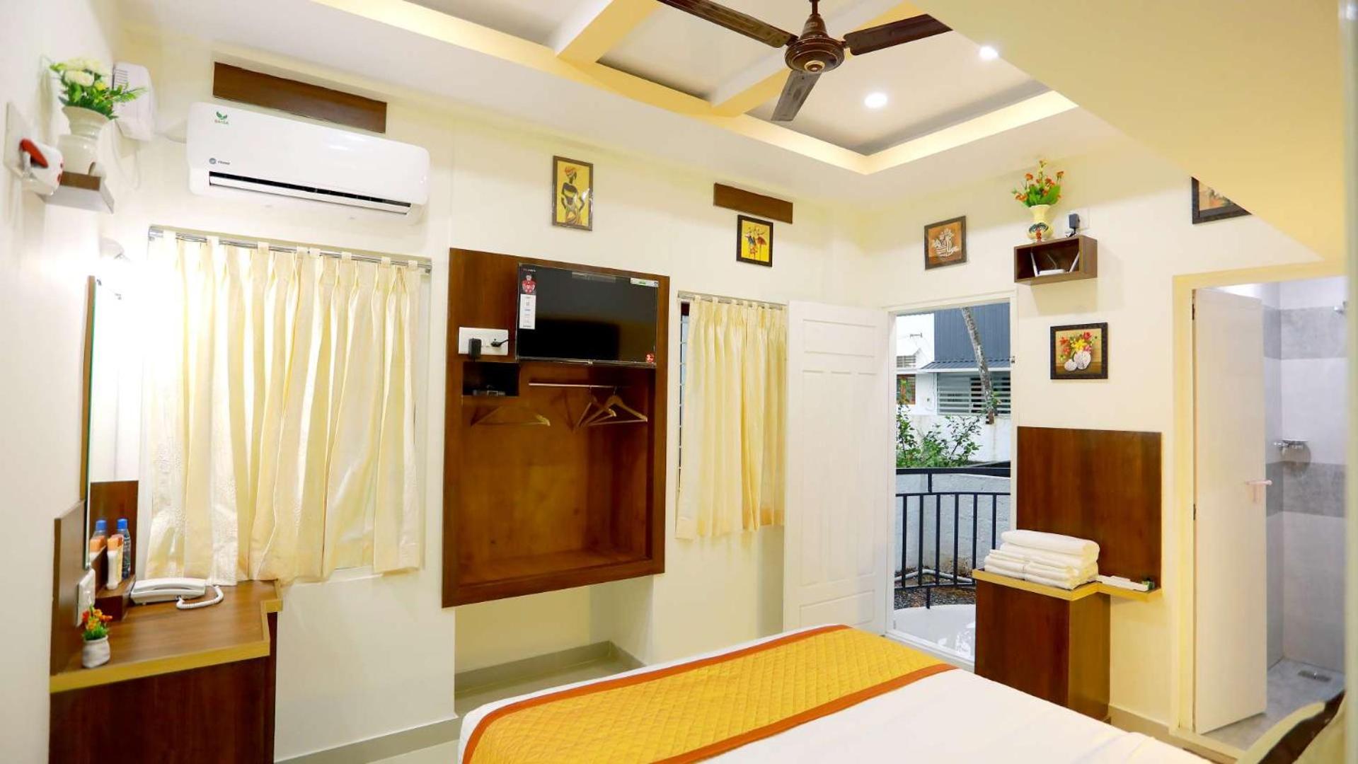 Deluxe Double Room - Photo 1