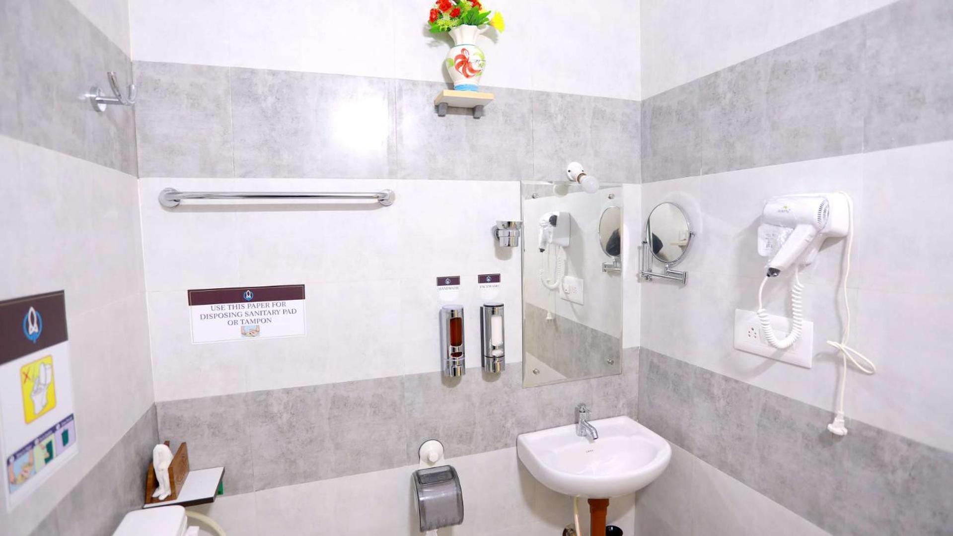 Deluxe Double Room - Photo 46