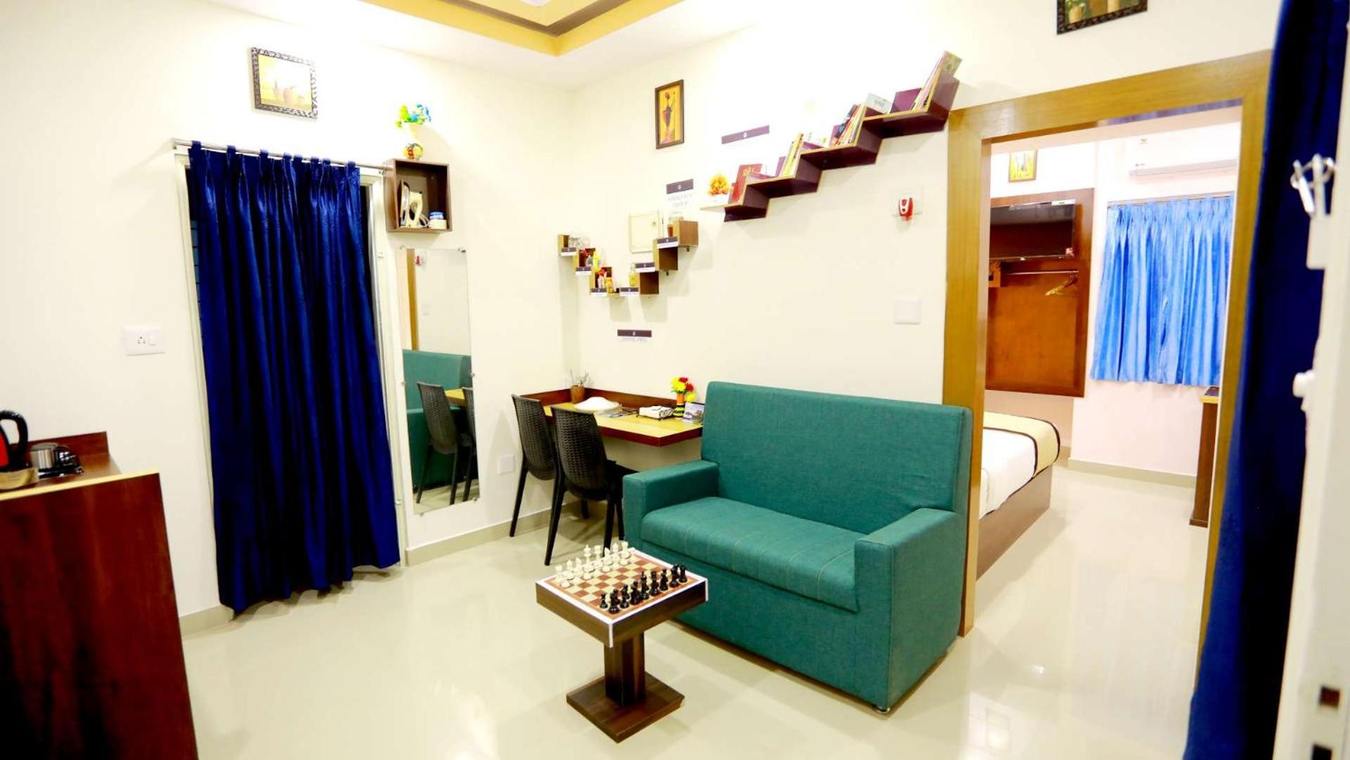 Deluxe Triple Room - Photo 1