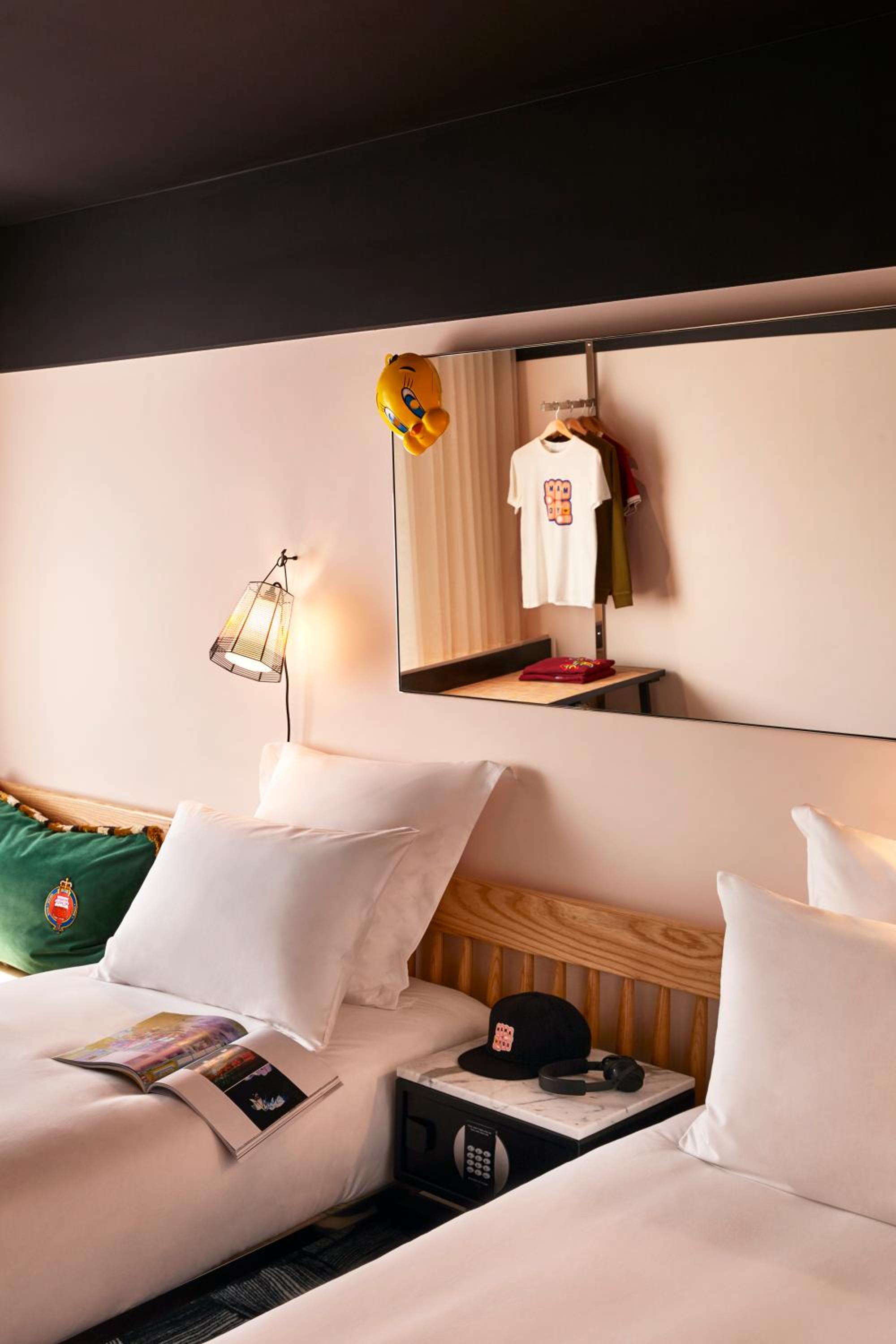 Medium Mama Twin Room photo 1