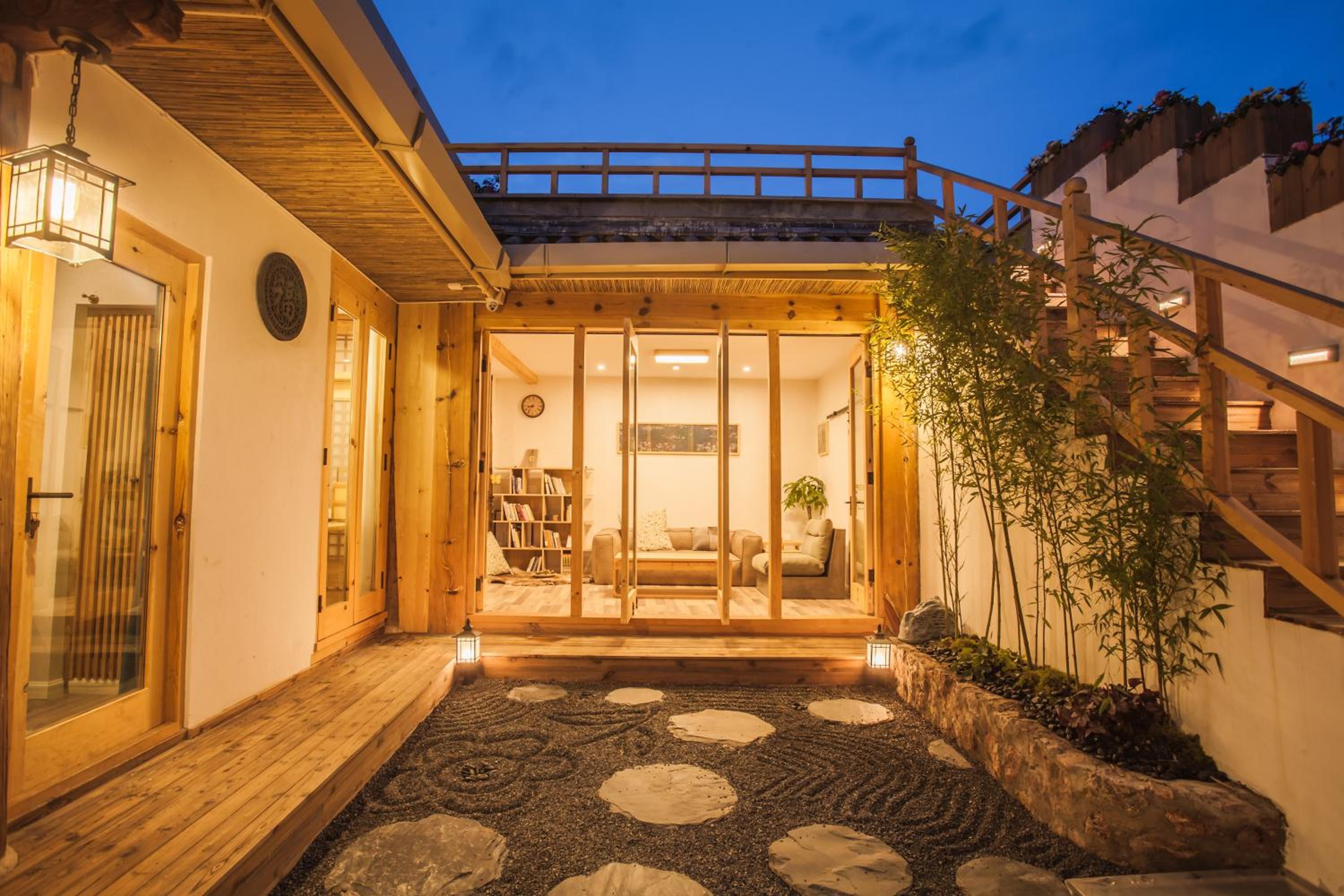Three-Bedroom Villa photo 2