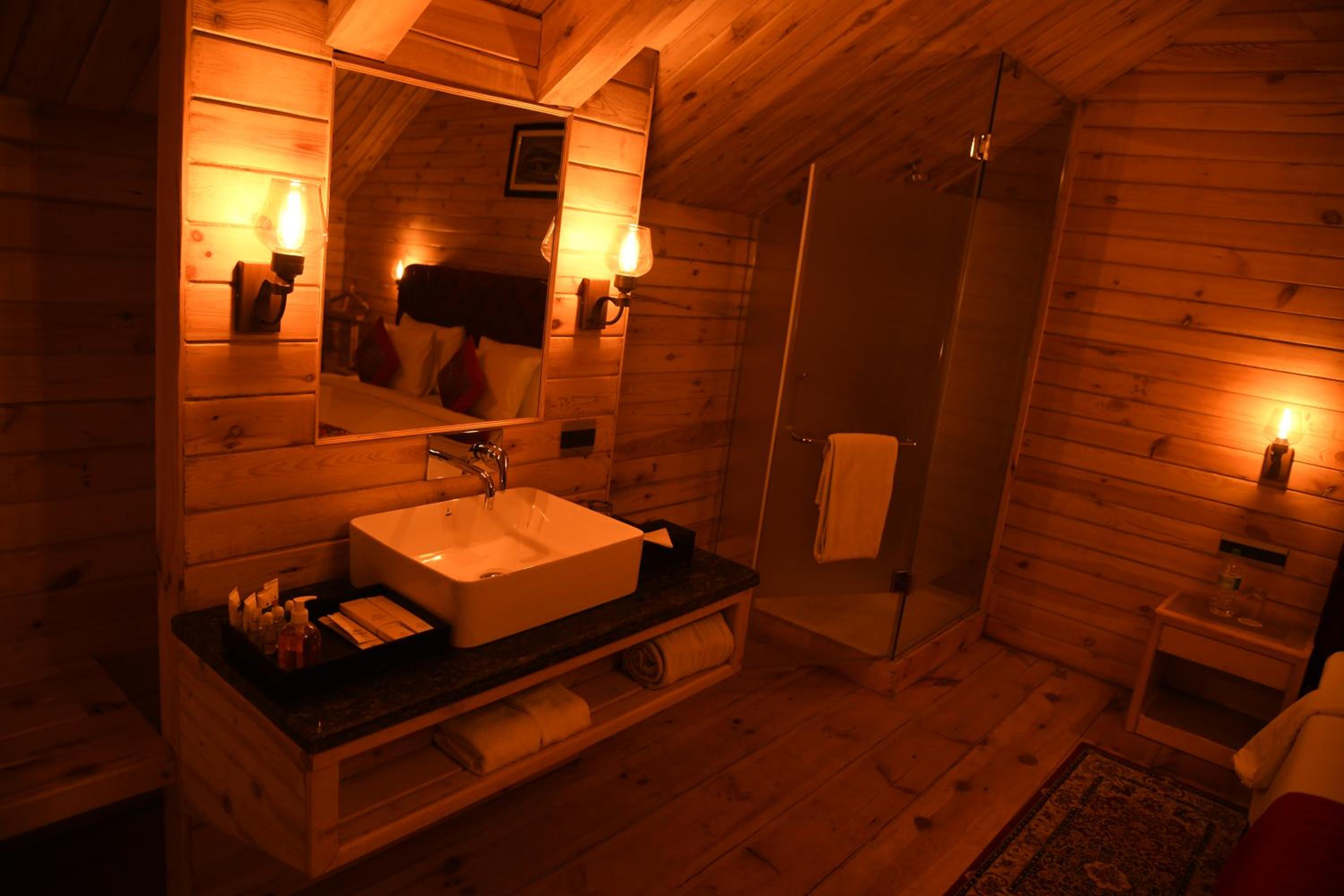 Deluxe Family Suite photo 3