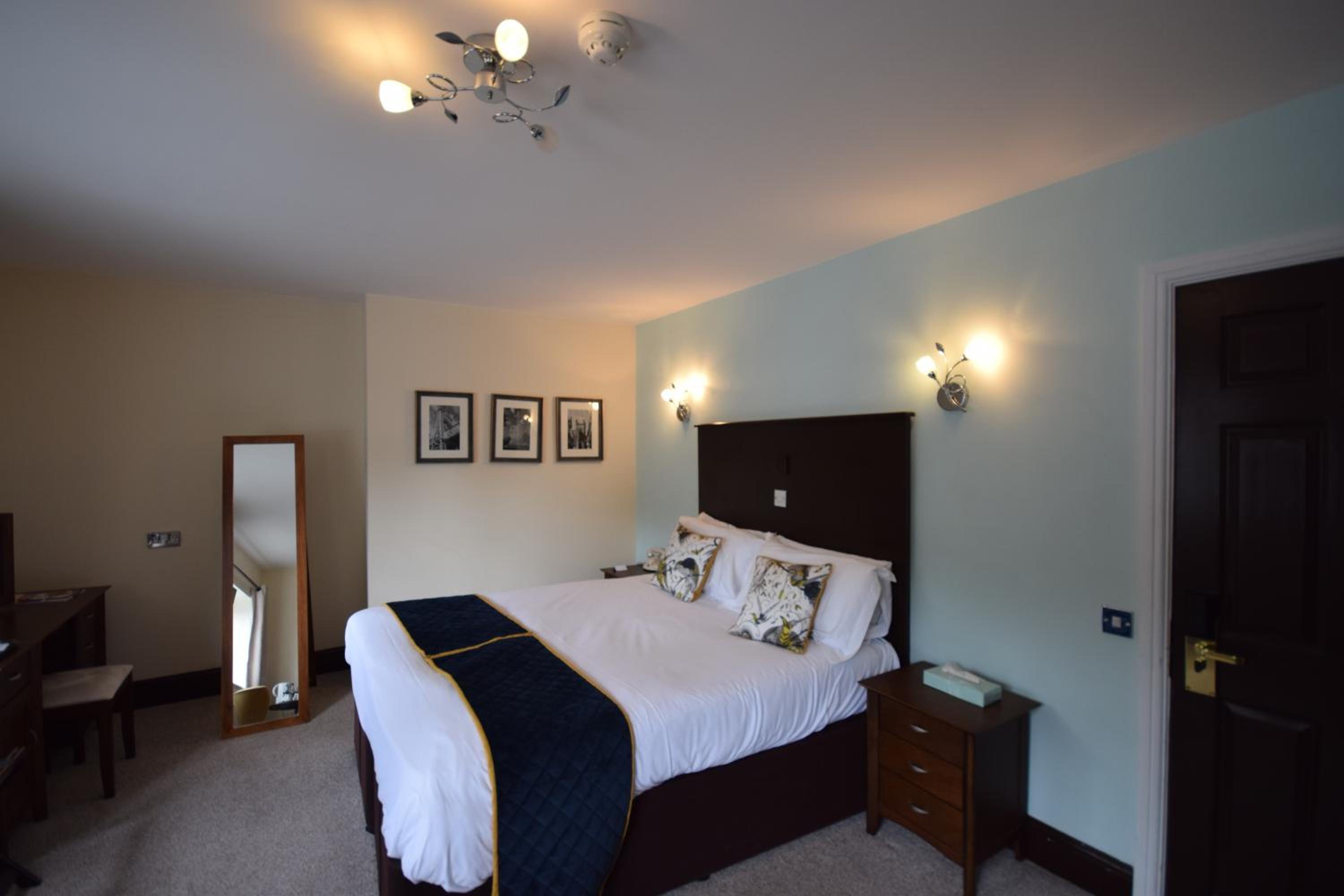 Standard Double Room - Photo 1