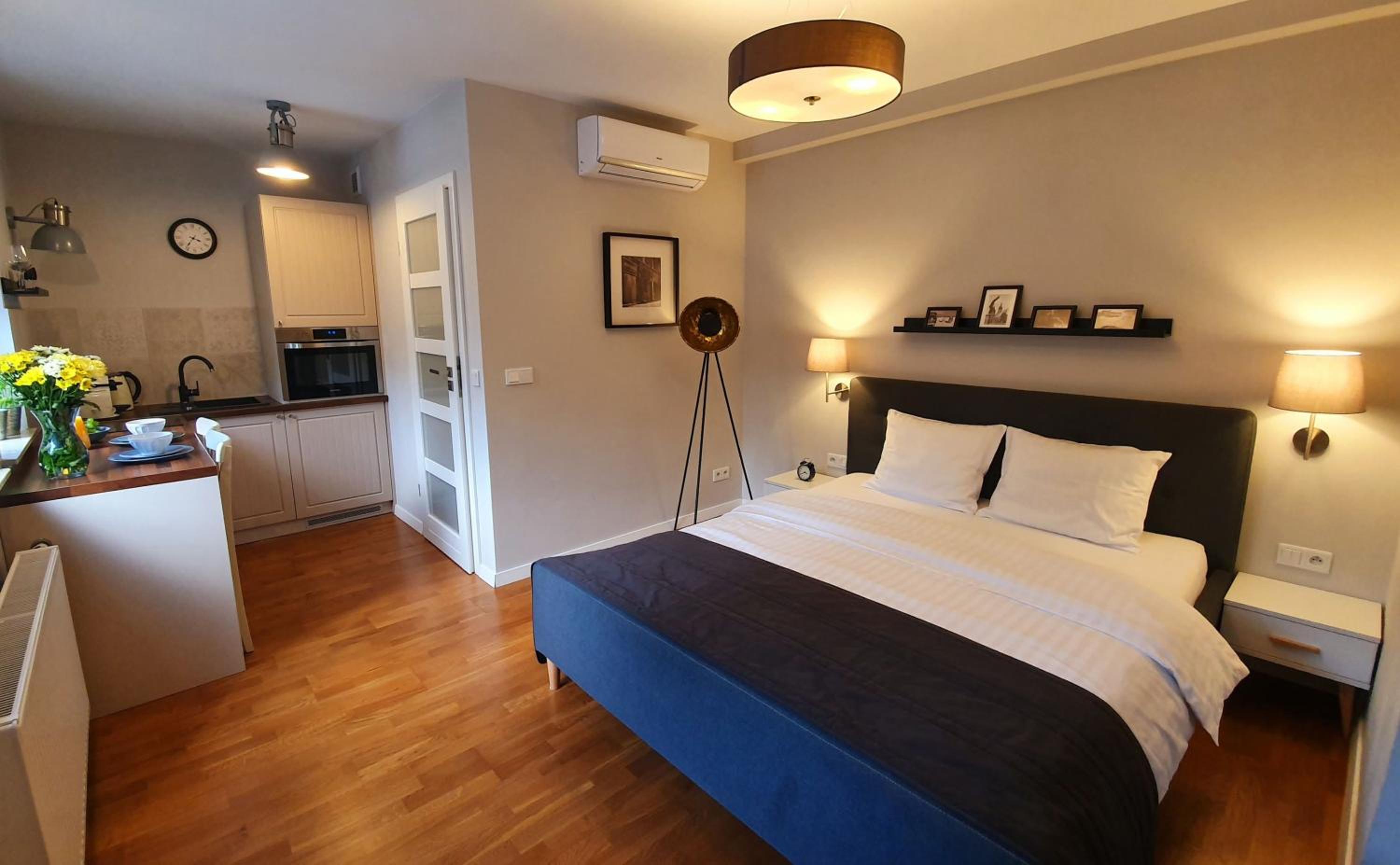Studio Apartment photo 1