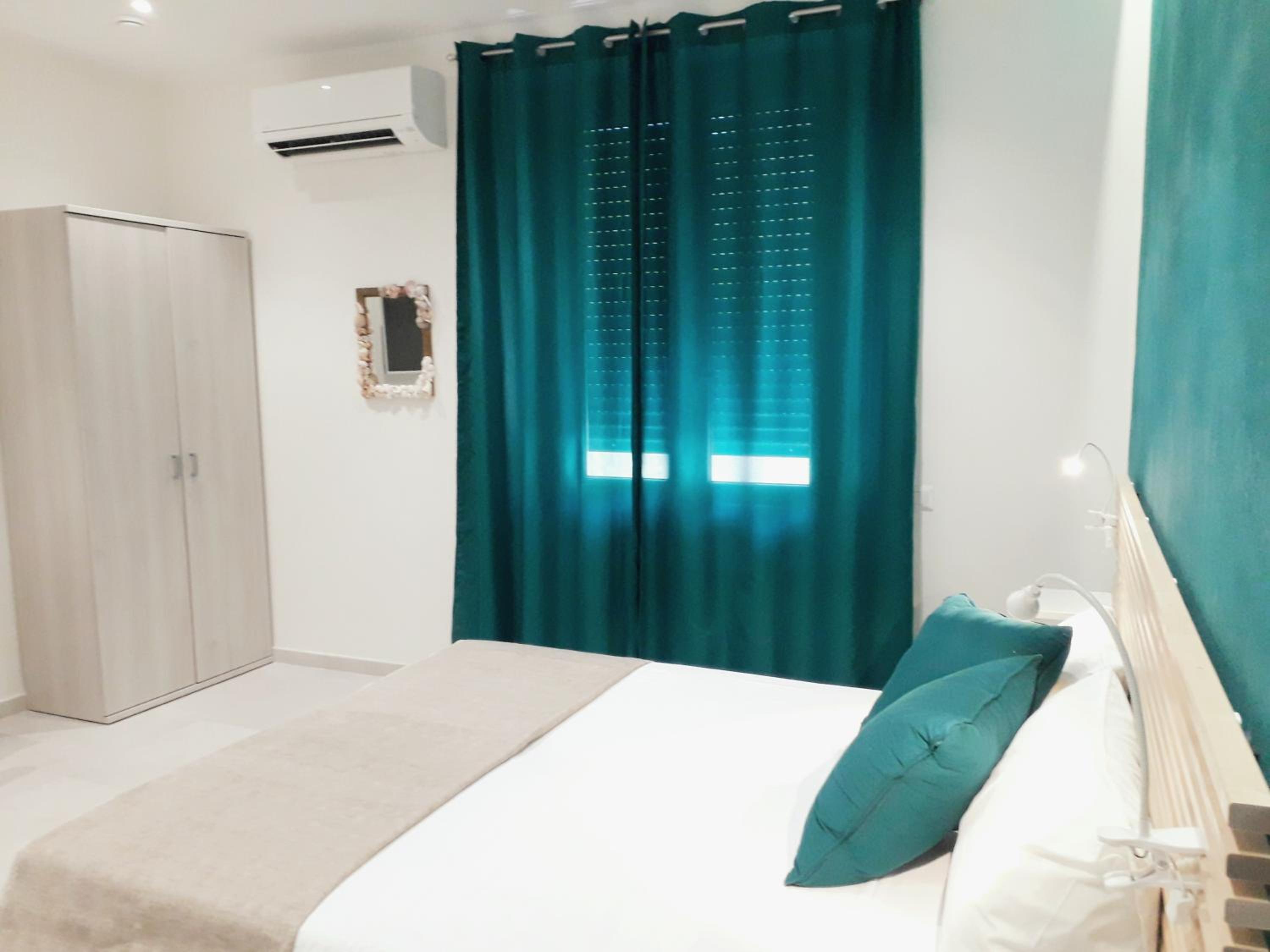 Deluxe Double or Twin Room with Spa Bath - Photo 14