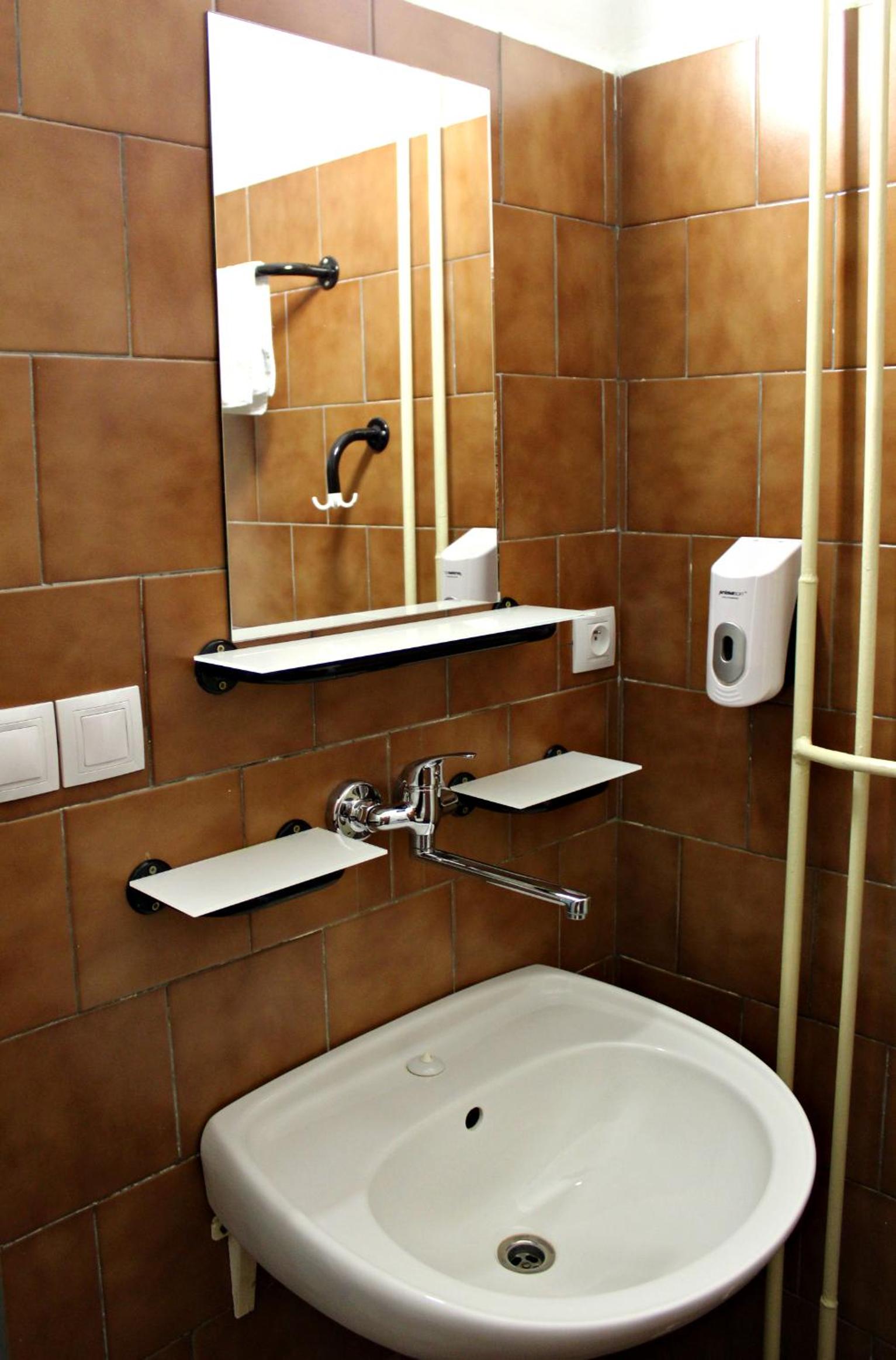 Double or Twin Room photo 3