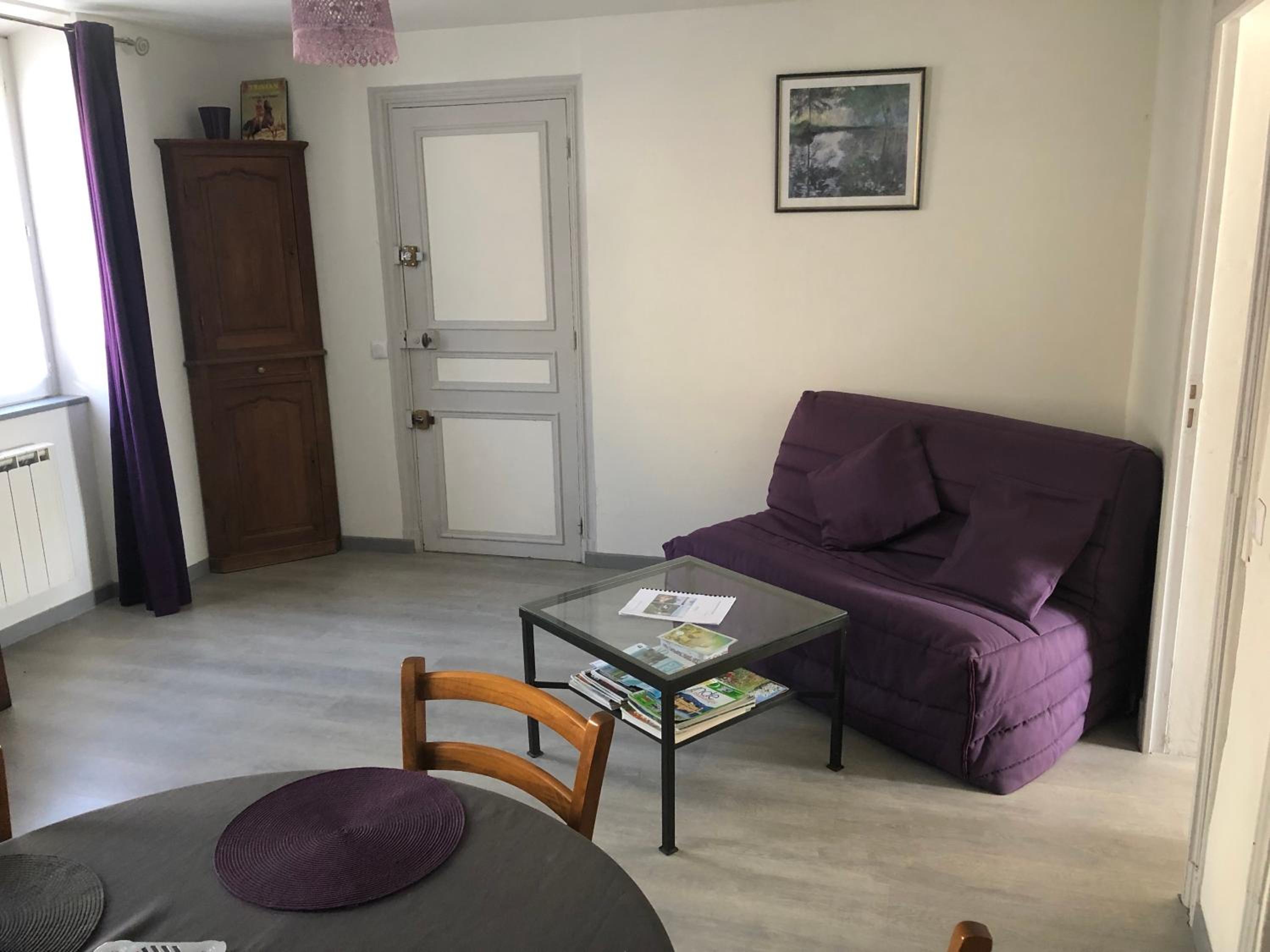 Apartment - Ground Floor - Photo 2