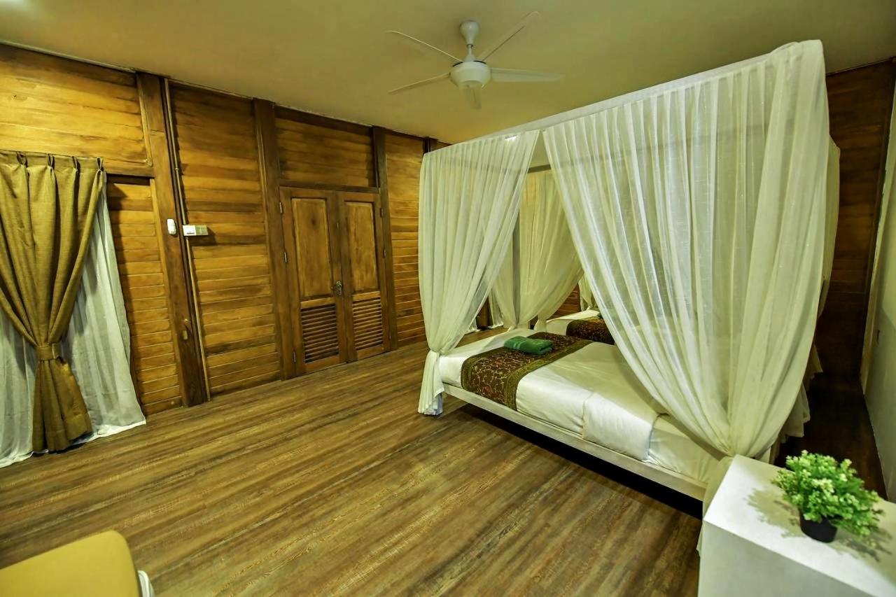 Villa photo 3